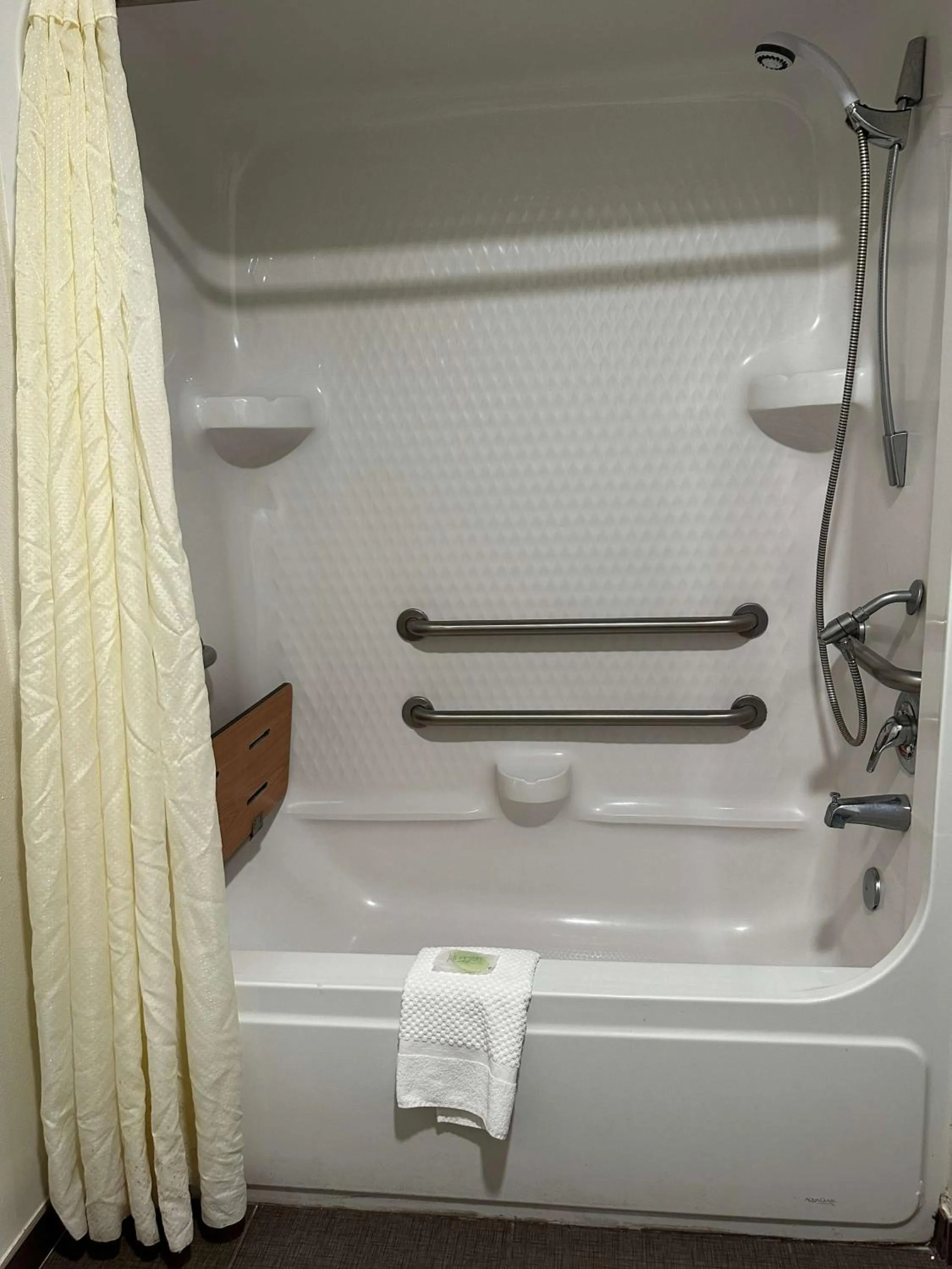 Bedroom in Sleep Inn & Suites Pineville - Alexandria