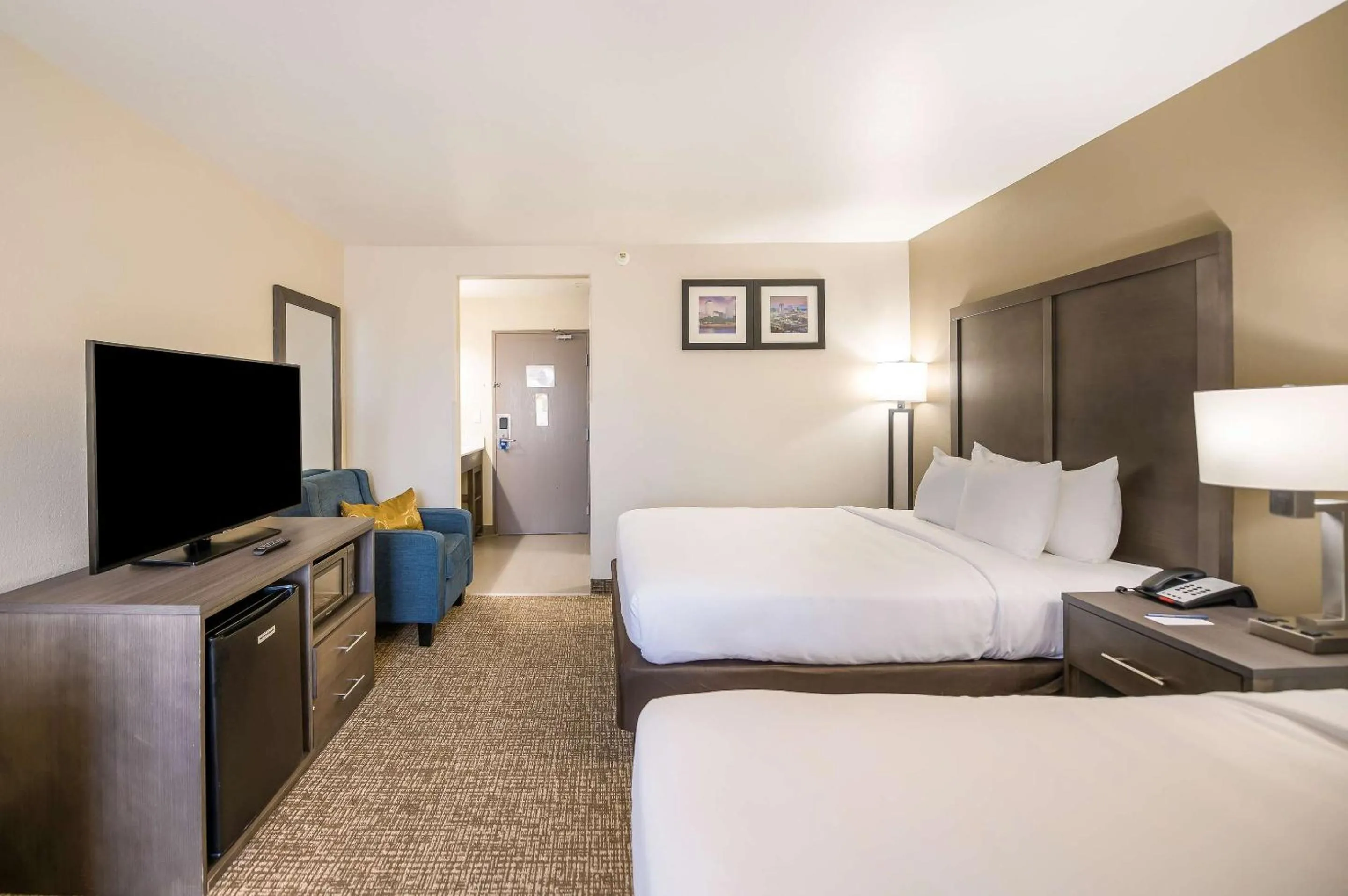 Bedroom, Bed in Comfort Inn Bossier City Casino Area near Shreveport Downtown