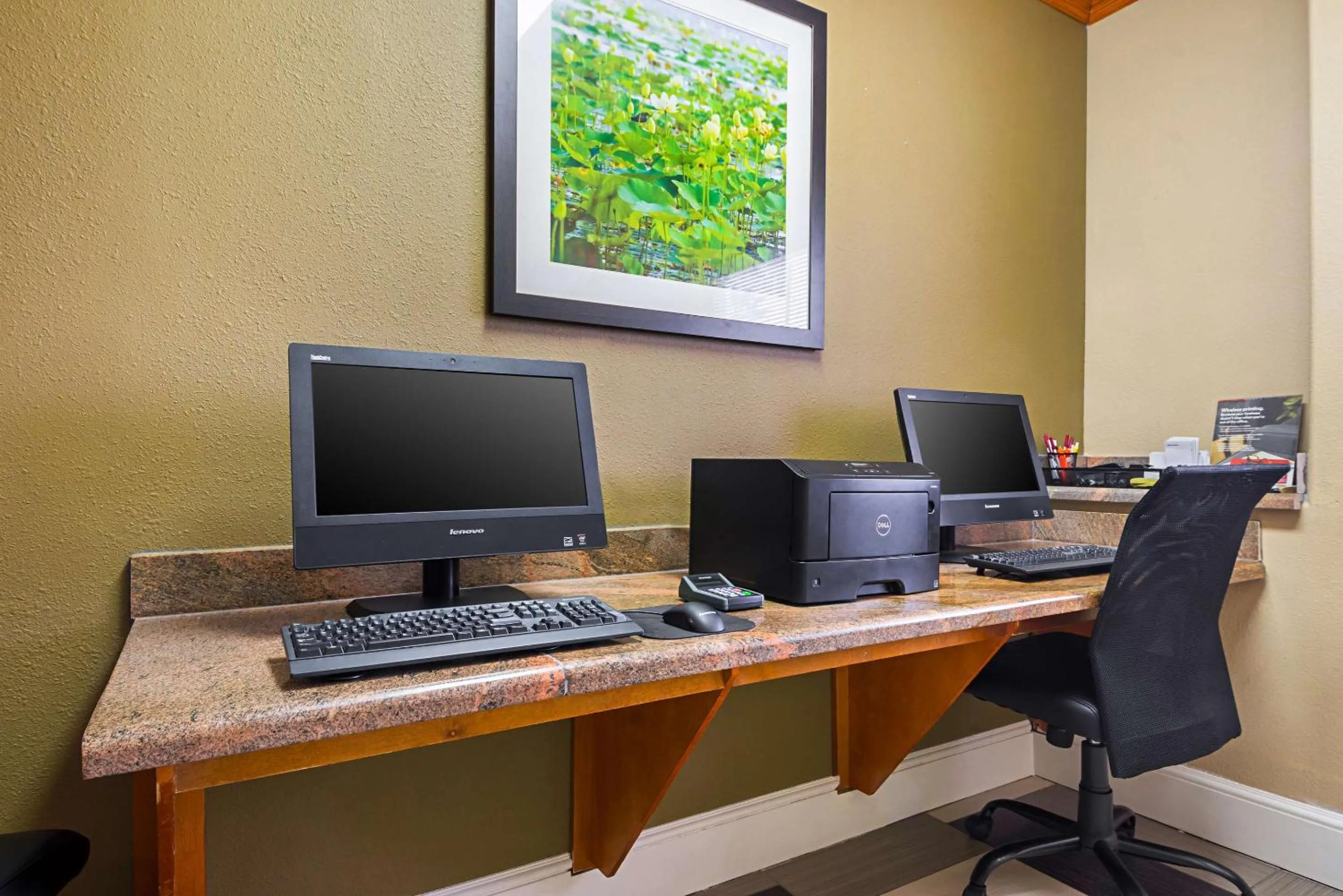 Business facilities in Comfort Suites Lake Charles