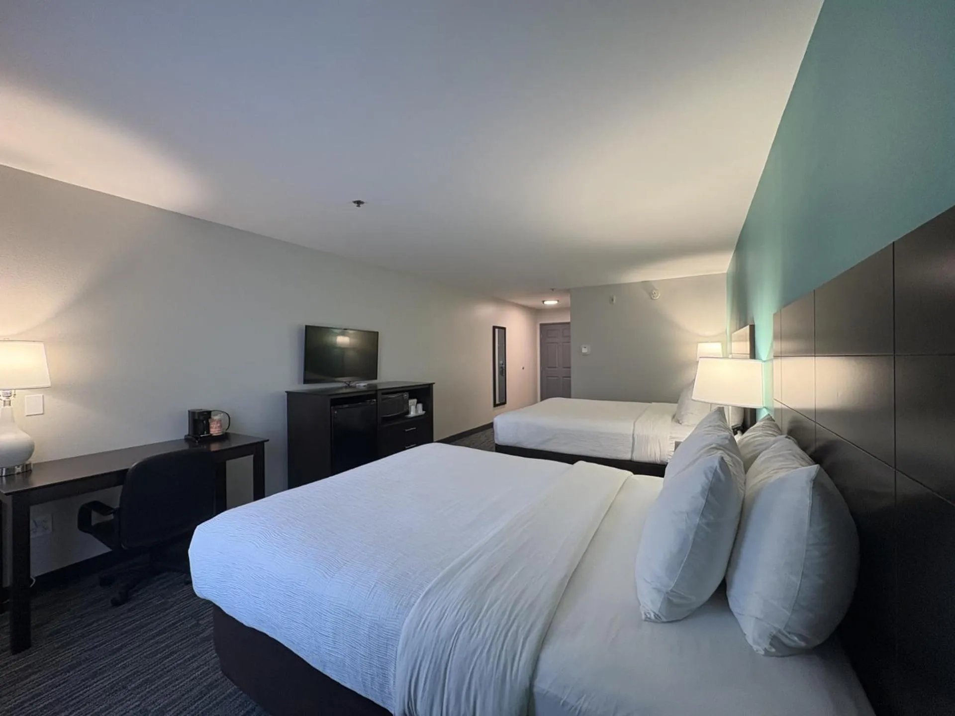 Bed in Quality Inn & Suites Houma