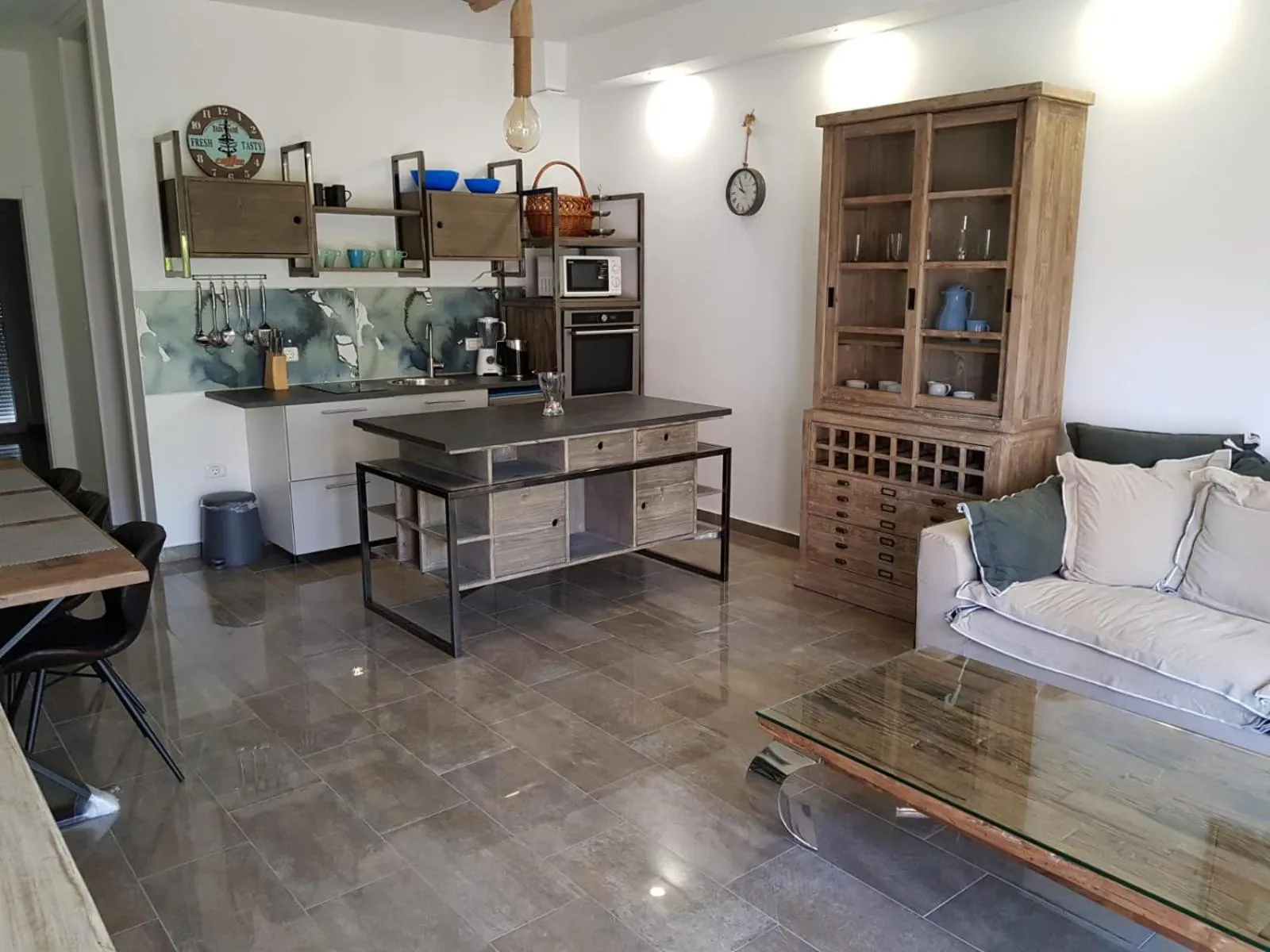 Kitchen or kitchenette in Villa Iva