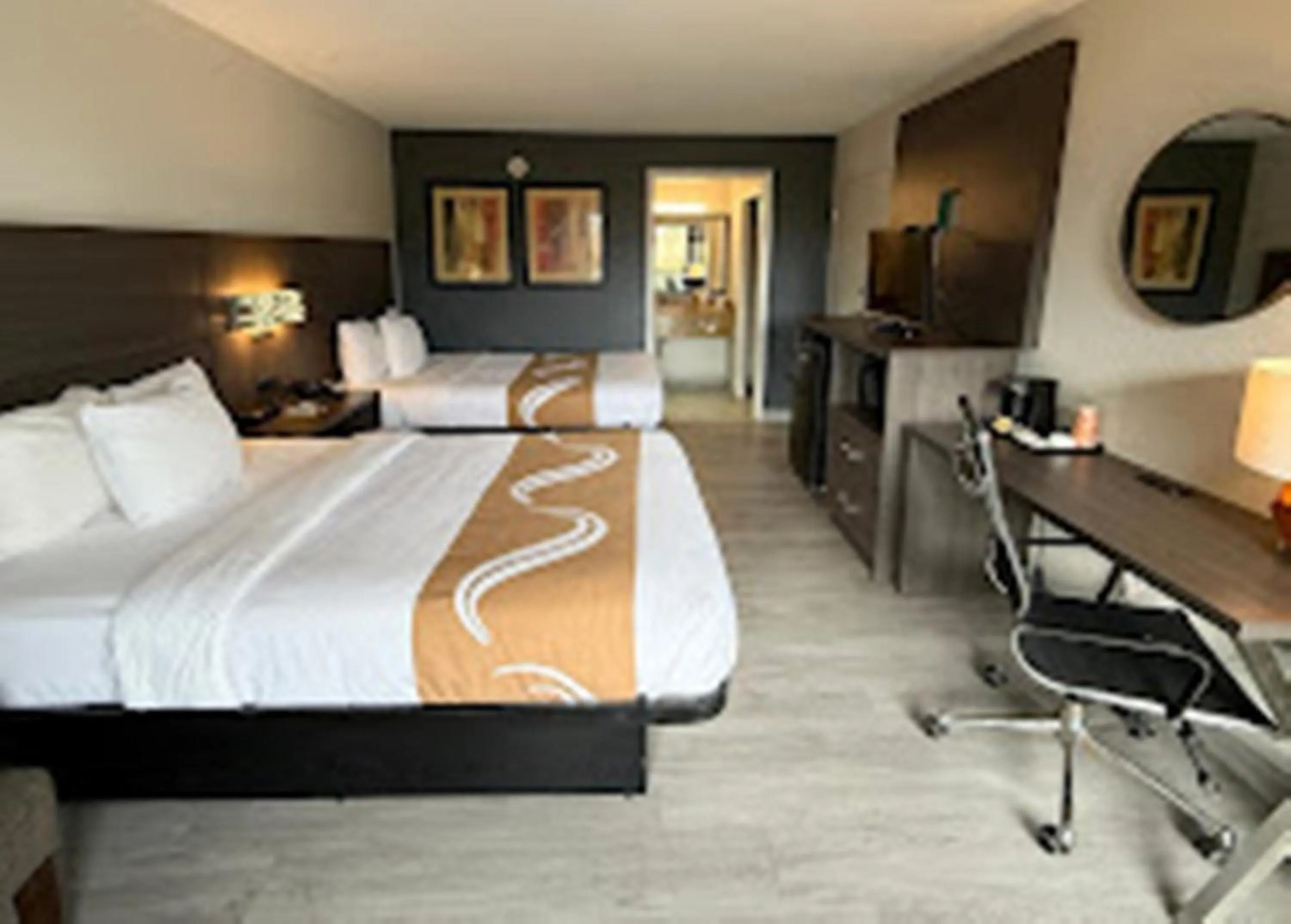 Bed in Quality Inn & Suites Baton Rouge West - Port Allen