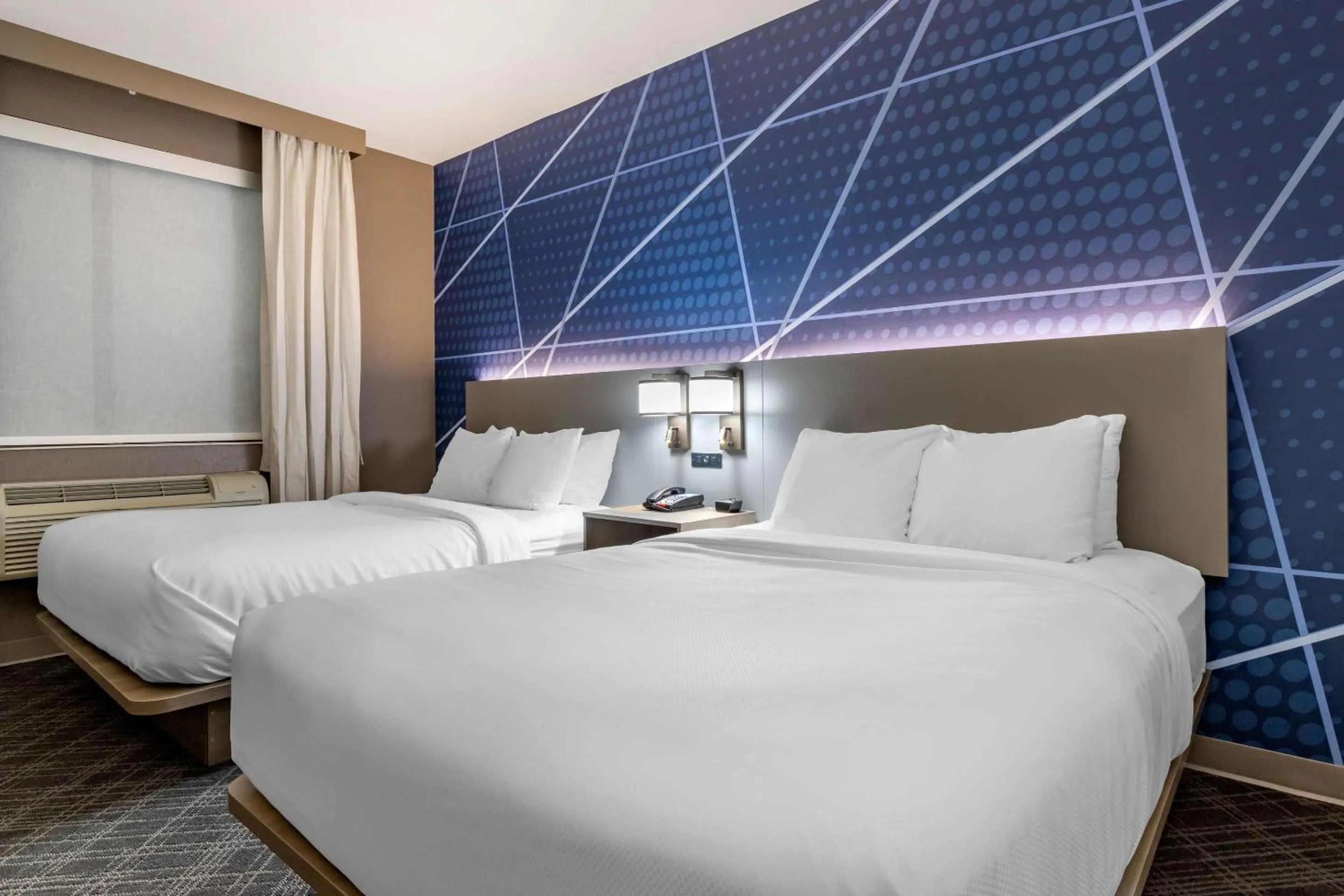 Bedroom, Bed in Comfort Suites Natchitoches