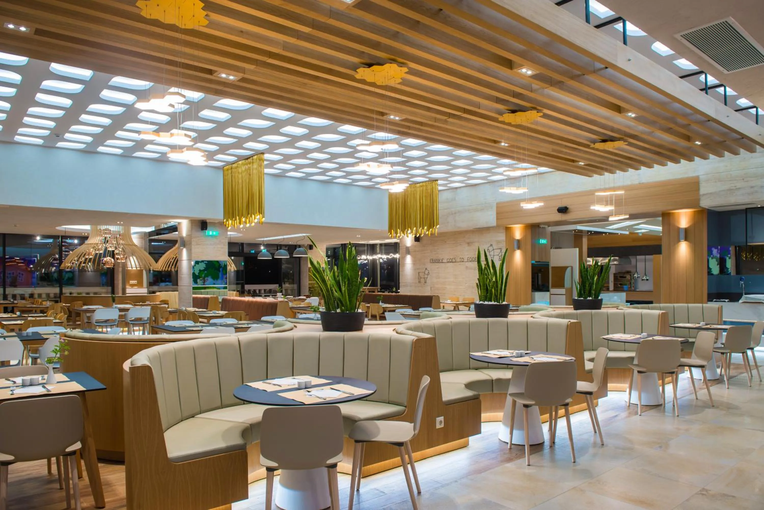 Restaurant/places to eat in Fodele Beach Water Park Resort