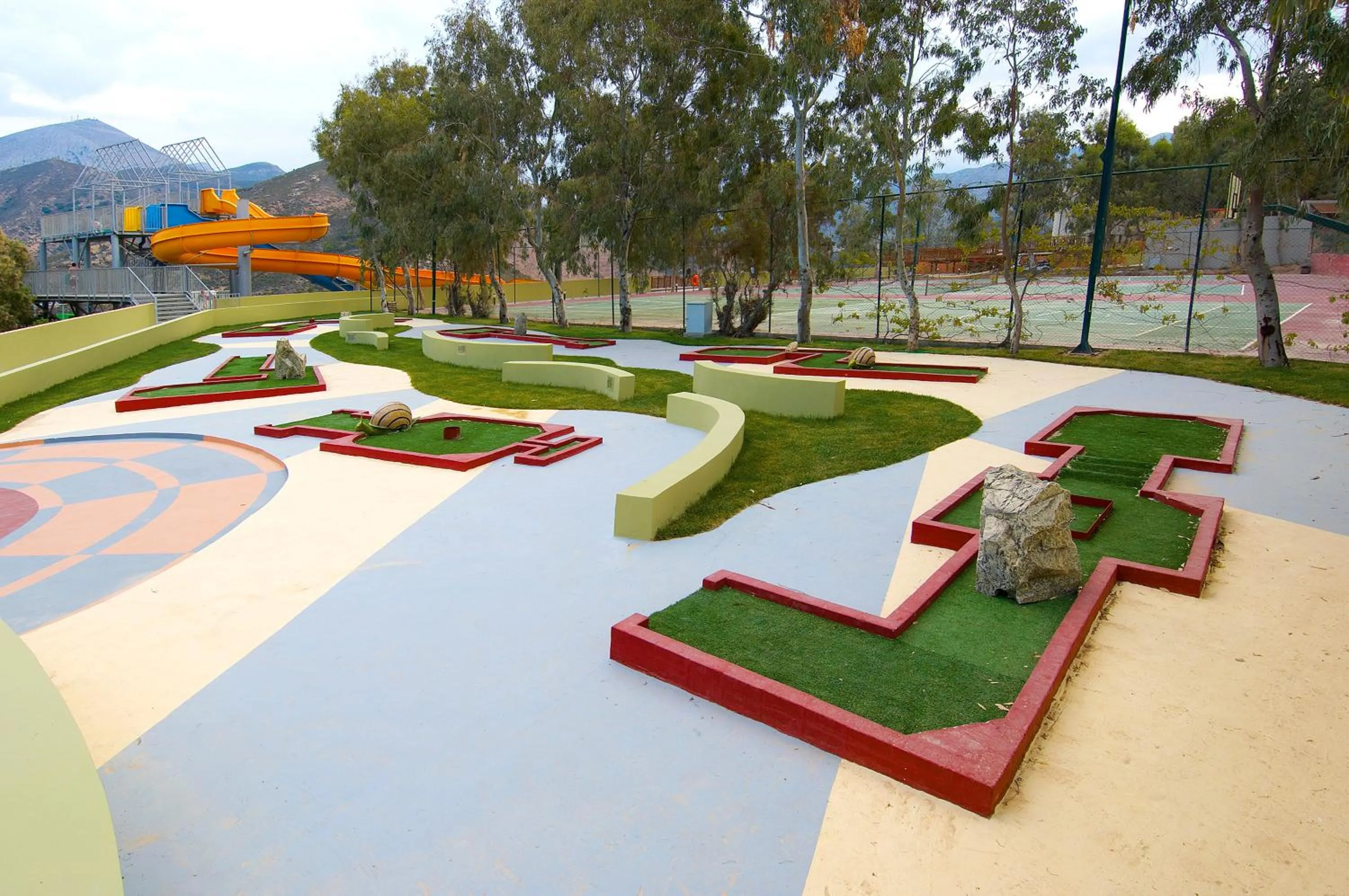 Minigolf in Fodele Beach Water Park Resort