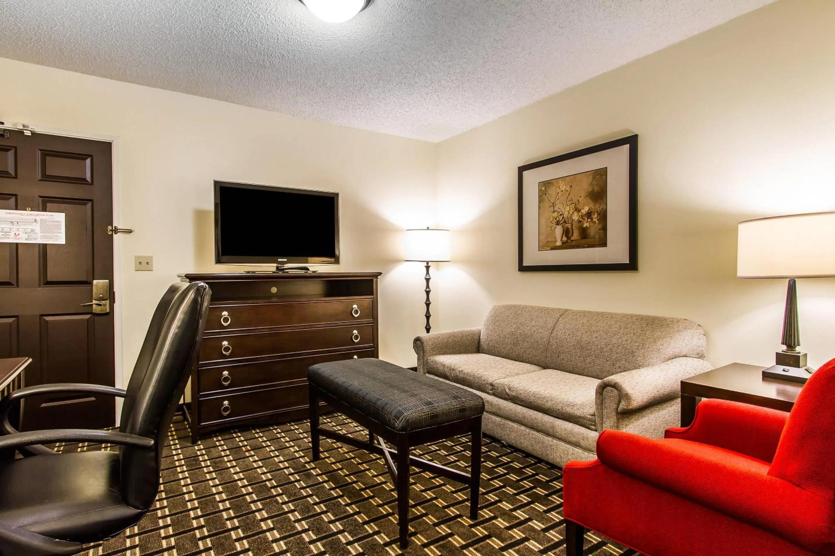 Bedroom in Evangeline Downs Hotel, an Ascend Collection Hotel