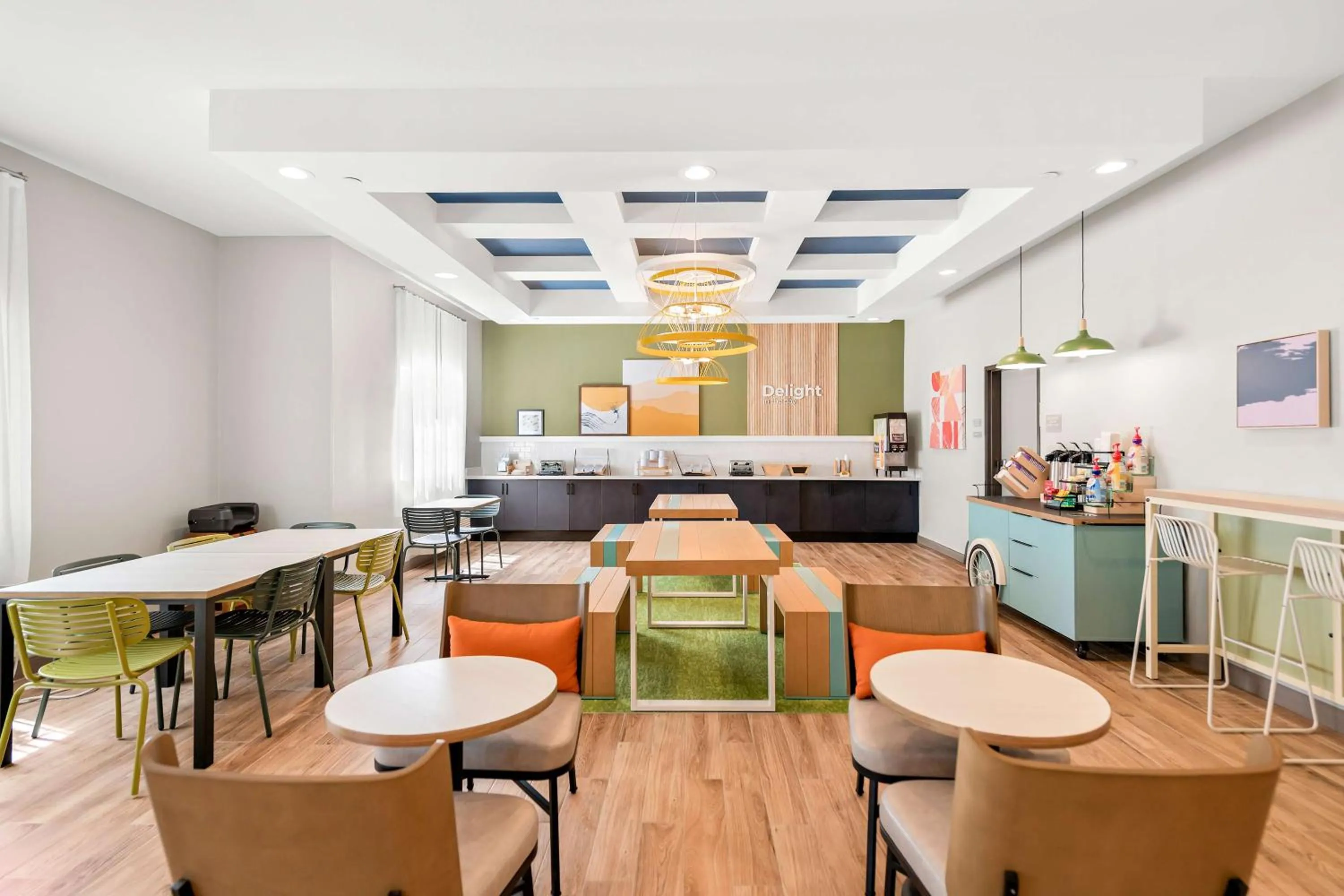 Breakfast in Comfort Inn & Suites Mansfield