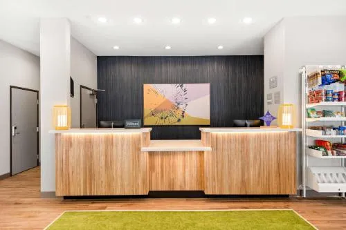 Spark By Hilton Mansfield