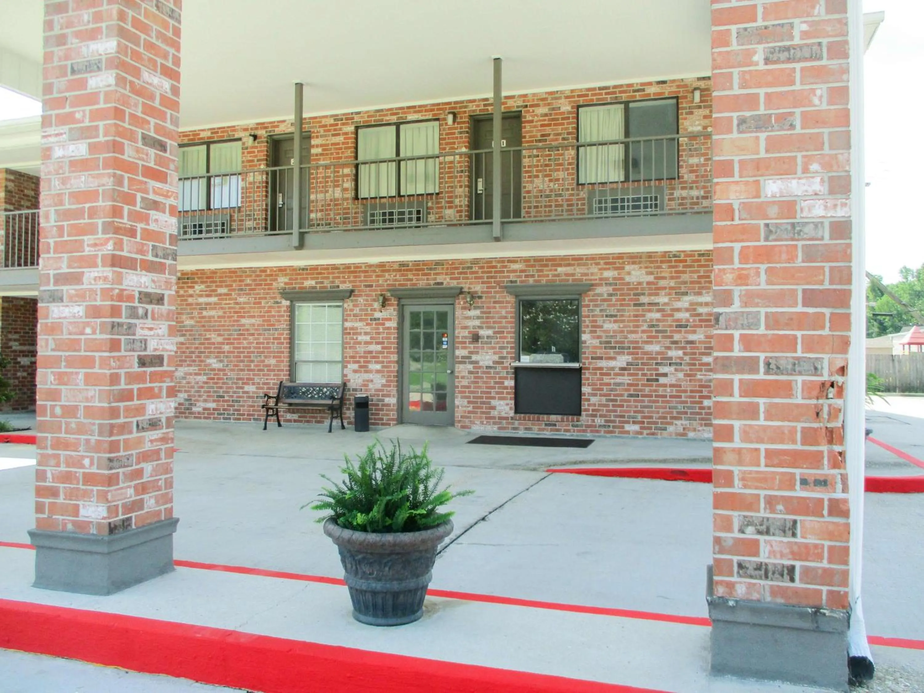 Property building in Studio 6-Luling, LA