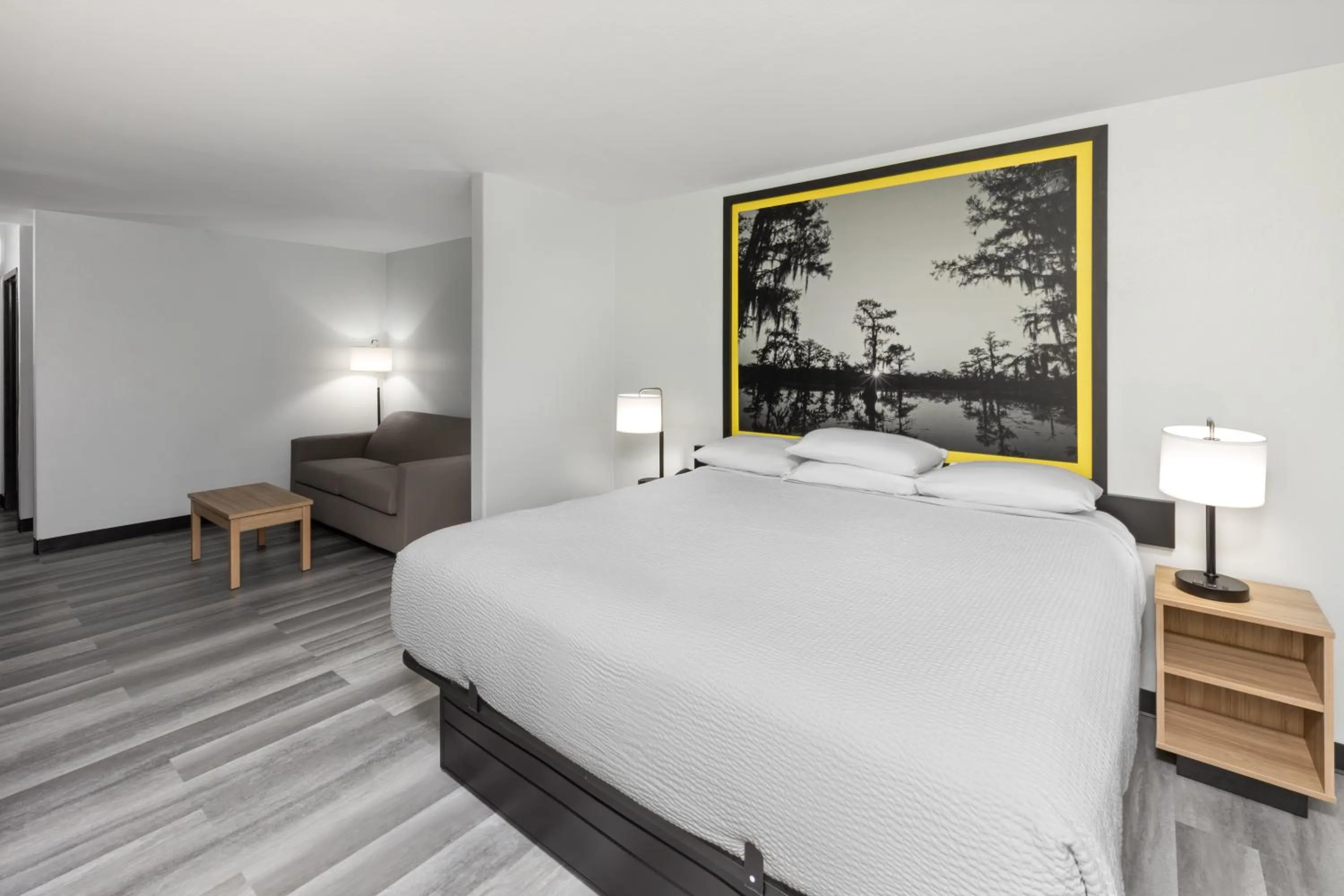 View (from property/room), Bed in Super 8 by Wyndham Alexandria LA