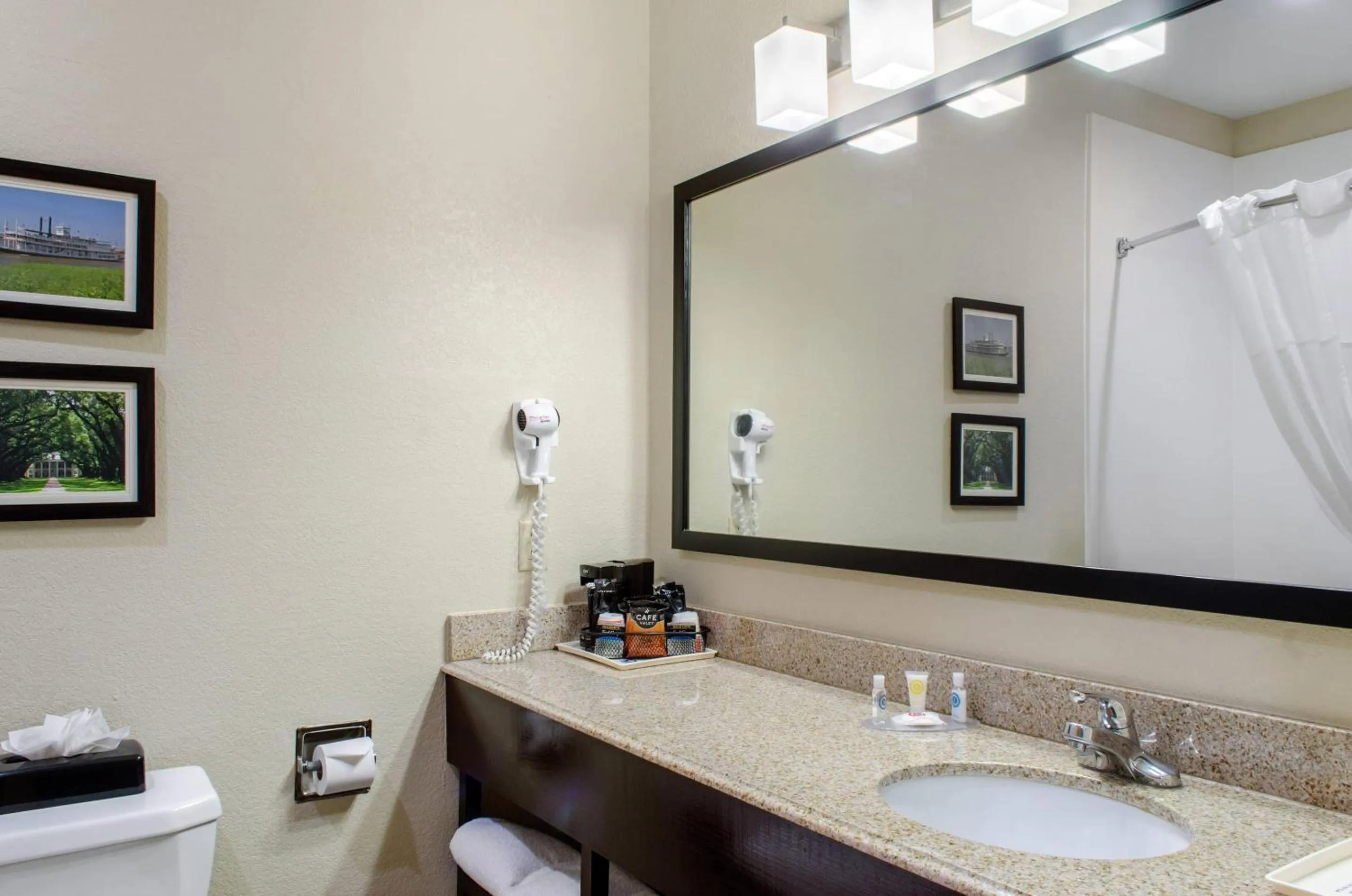 Bedroom in Comfort Inn & Suites Covington - Mandeville