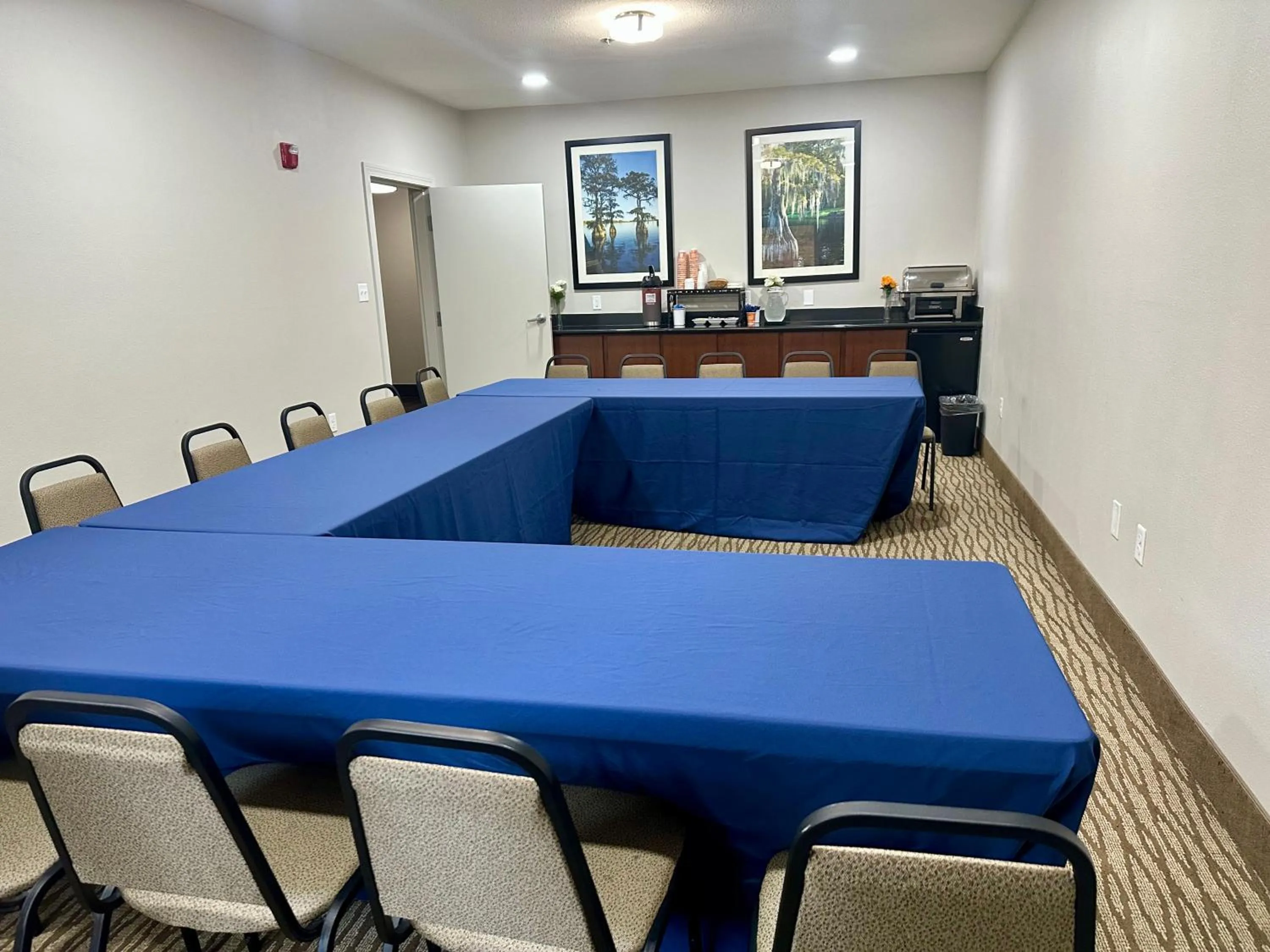 Business facilities in Comfort Inn & Suites Covington - Mandeville
