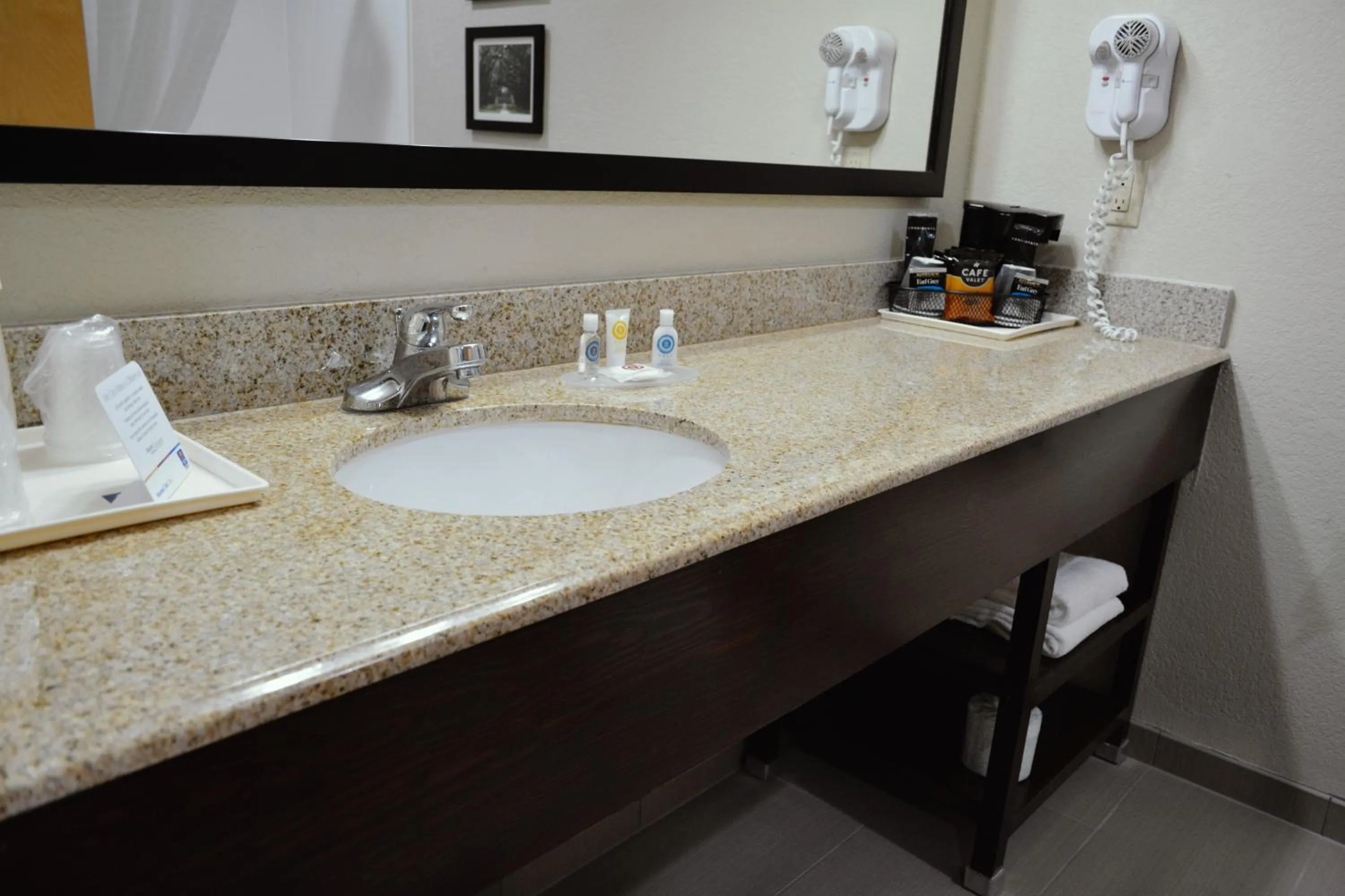 Bathroom in Comfort Inn & Suites Covington - Mandeville