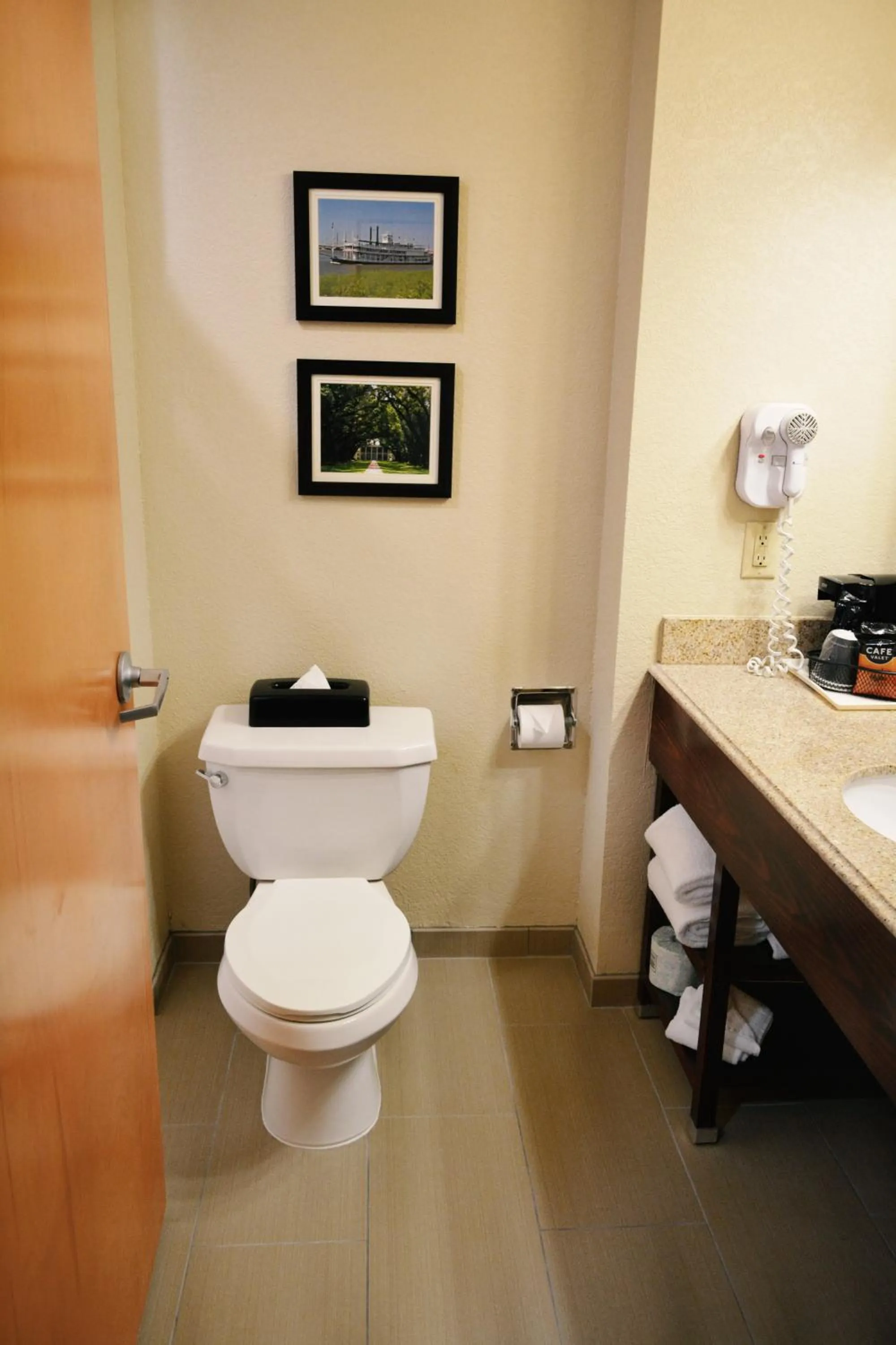 Bathroom in Comfort Inn & Suites Covington - Mandeville