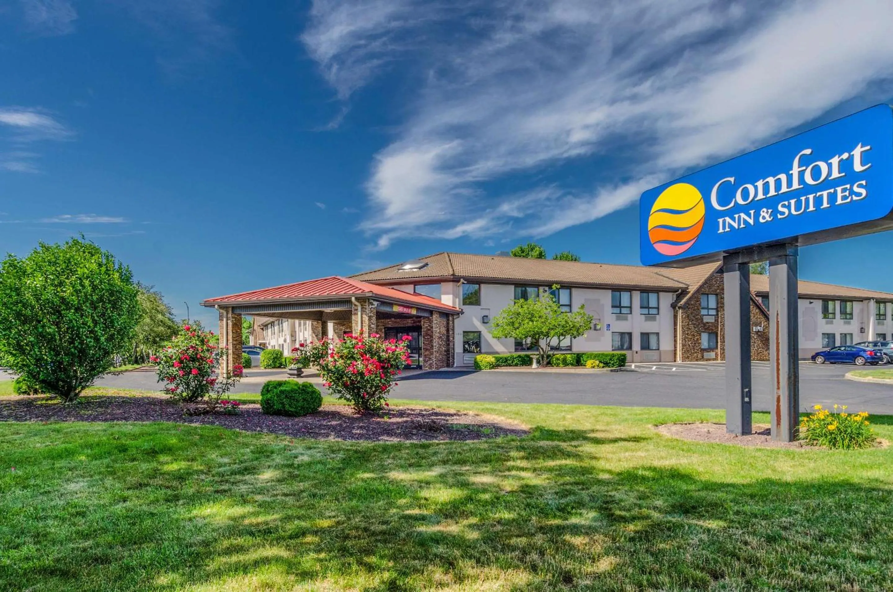 Property building in Comfort Inn & Suites West Springfield