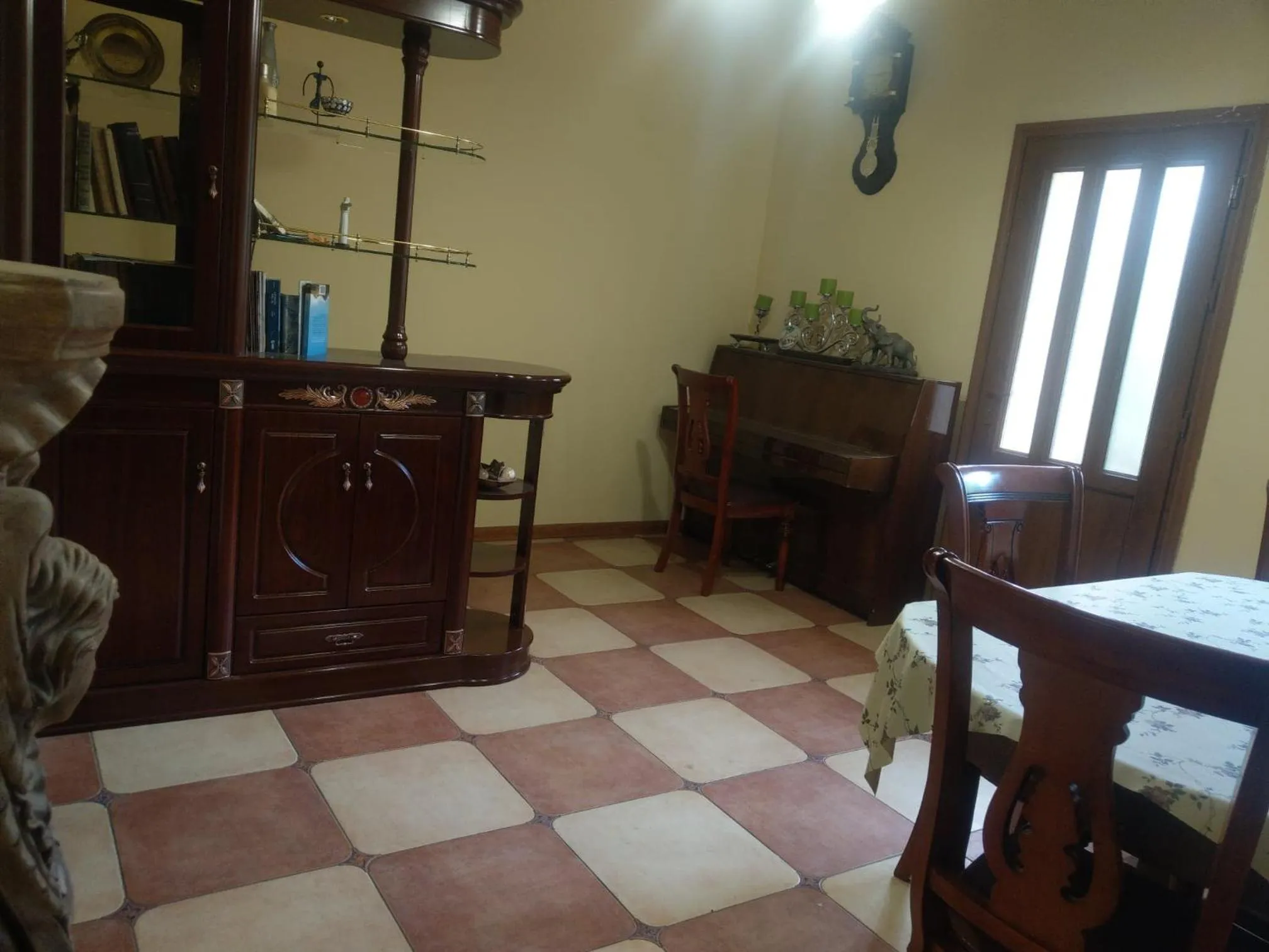 Li Yes Yerevan hotel