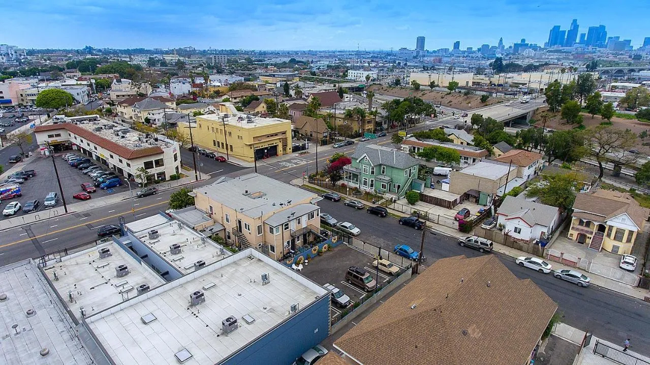 Pads on Pasadena Ave