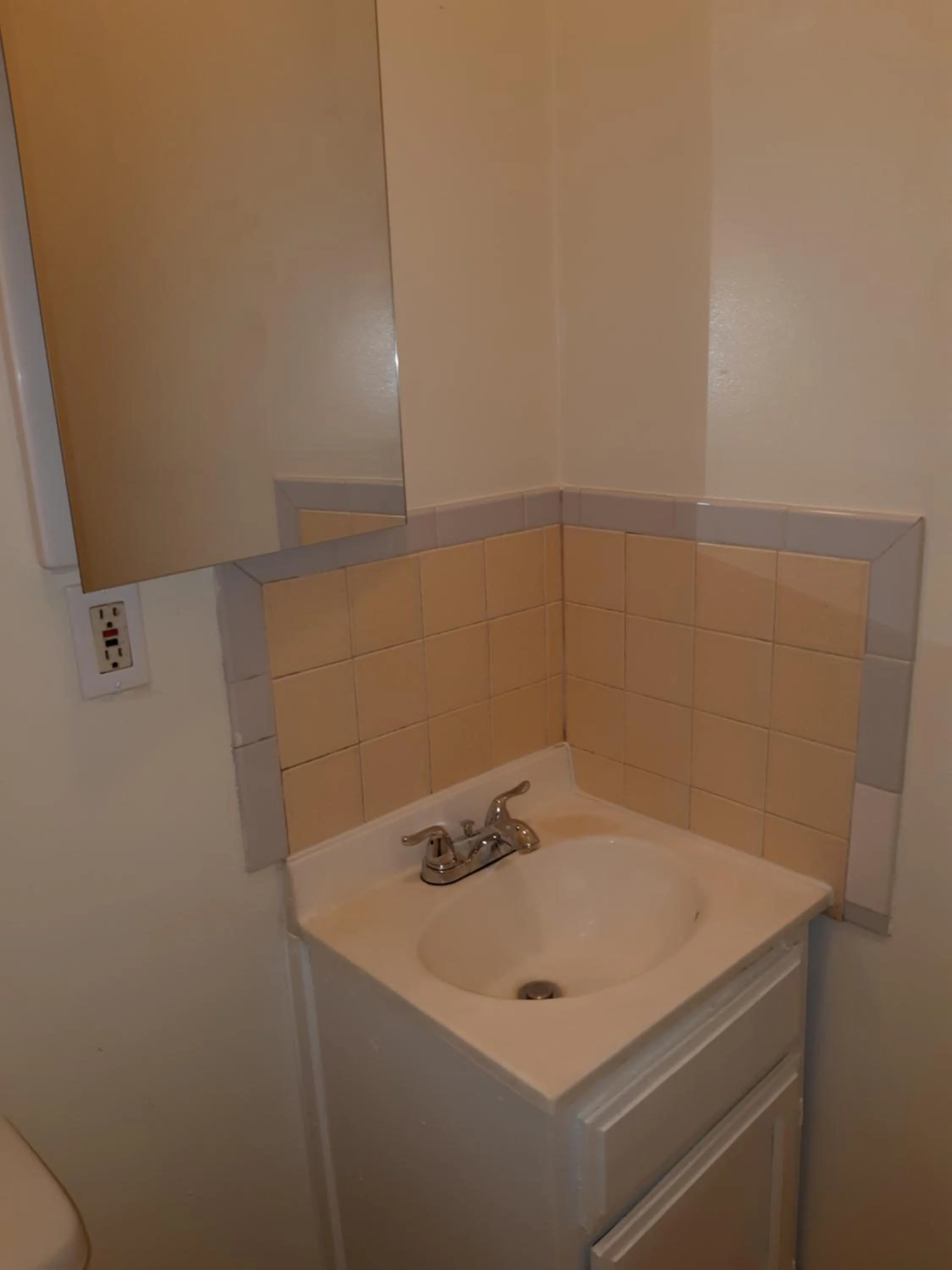 Pads on Pasadena Ave