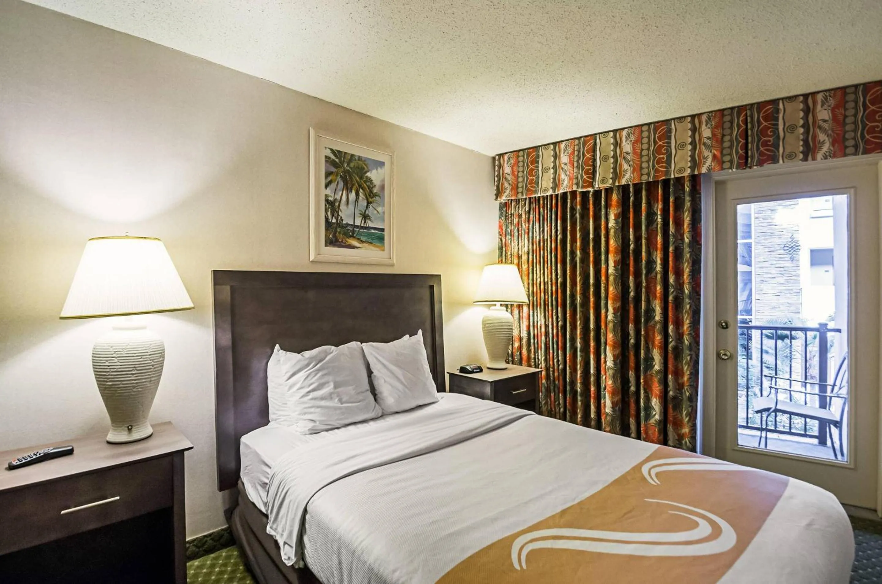 Bedroom, Bed in Quality Inn Oceanfront