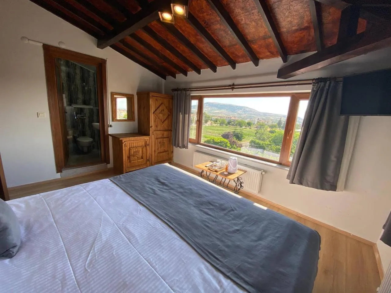 Photo of the whole room, Bed in Kapadokya Konak