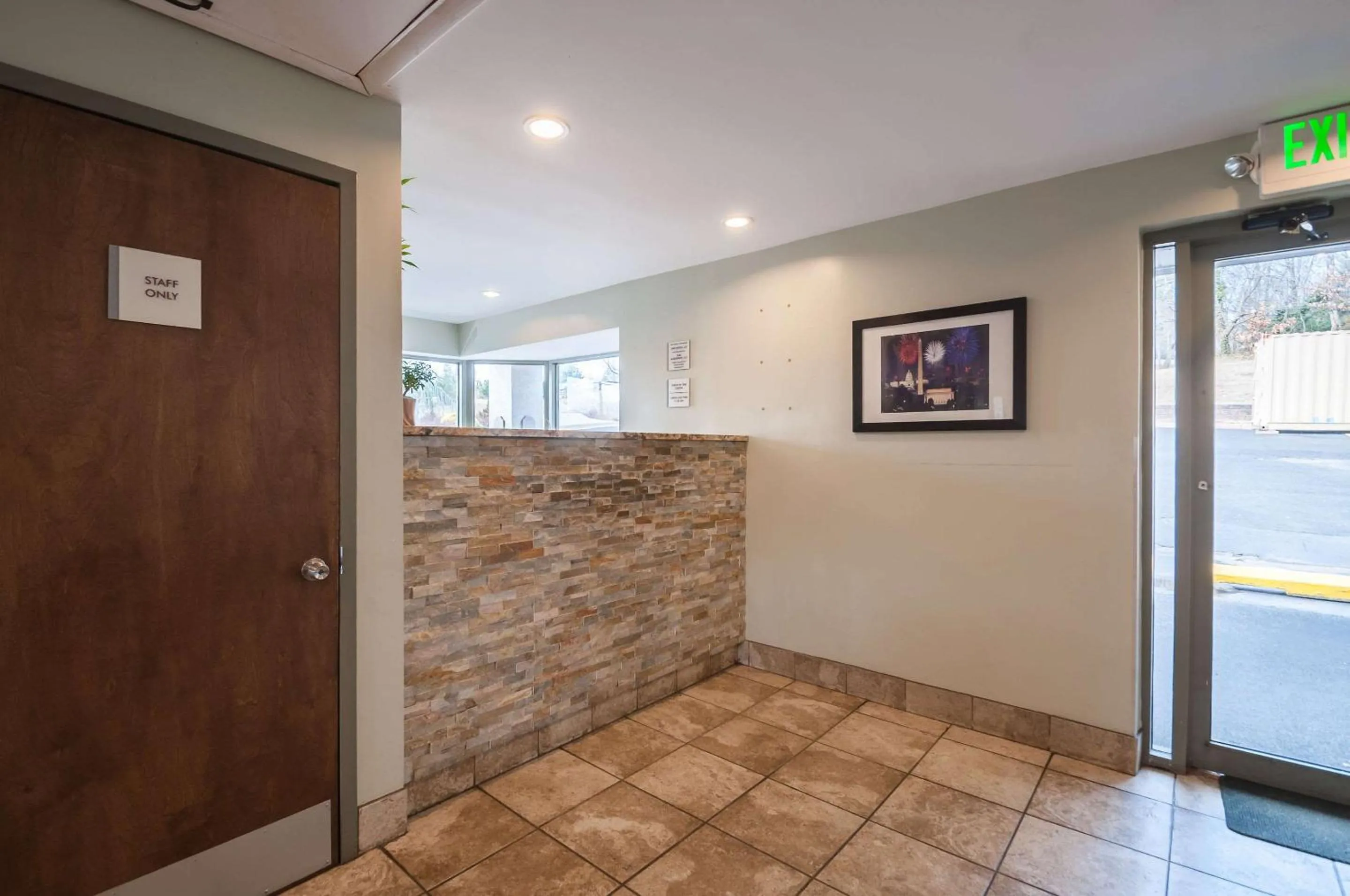 Lobby or reception in Econo Lodge Elkridge near Arundel Mills
