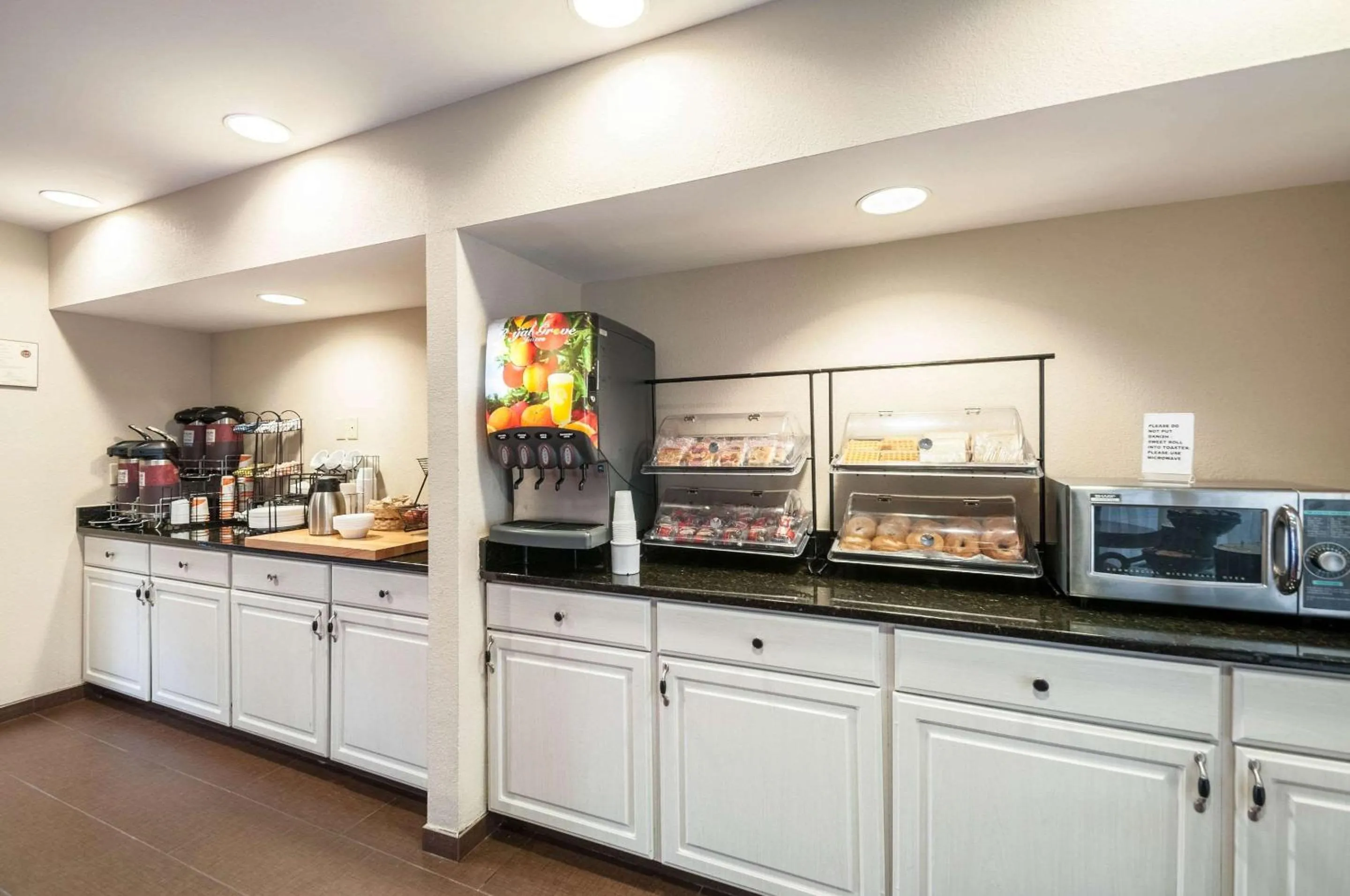 Restaurant/places to eat in MainStay Suites Frederick