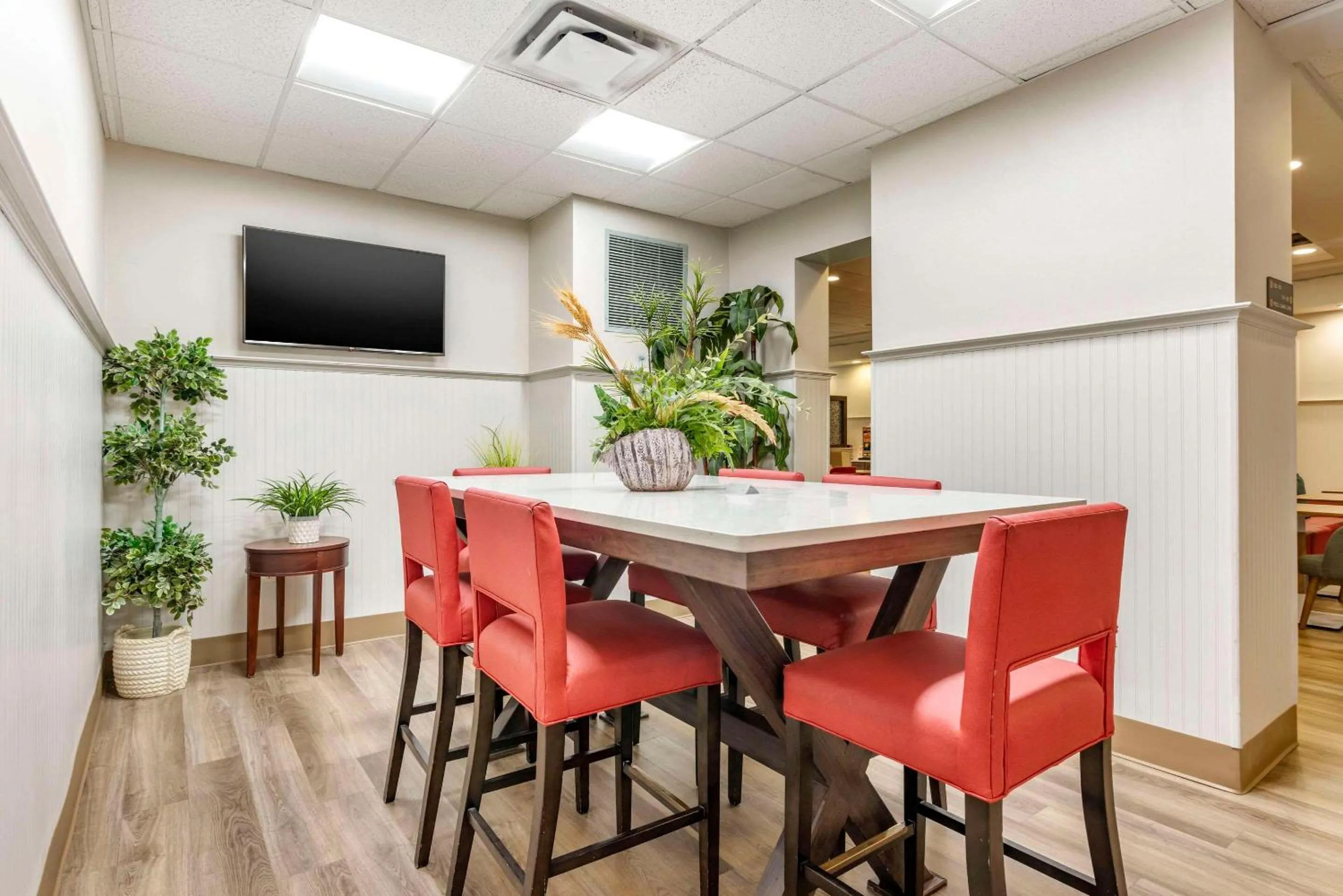 Breakfast in Comfort Suites Ocean City West