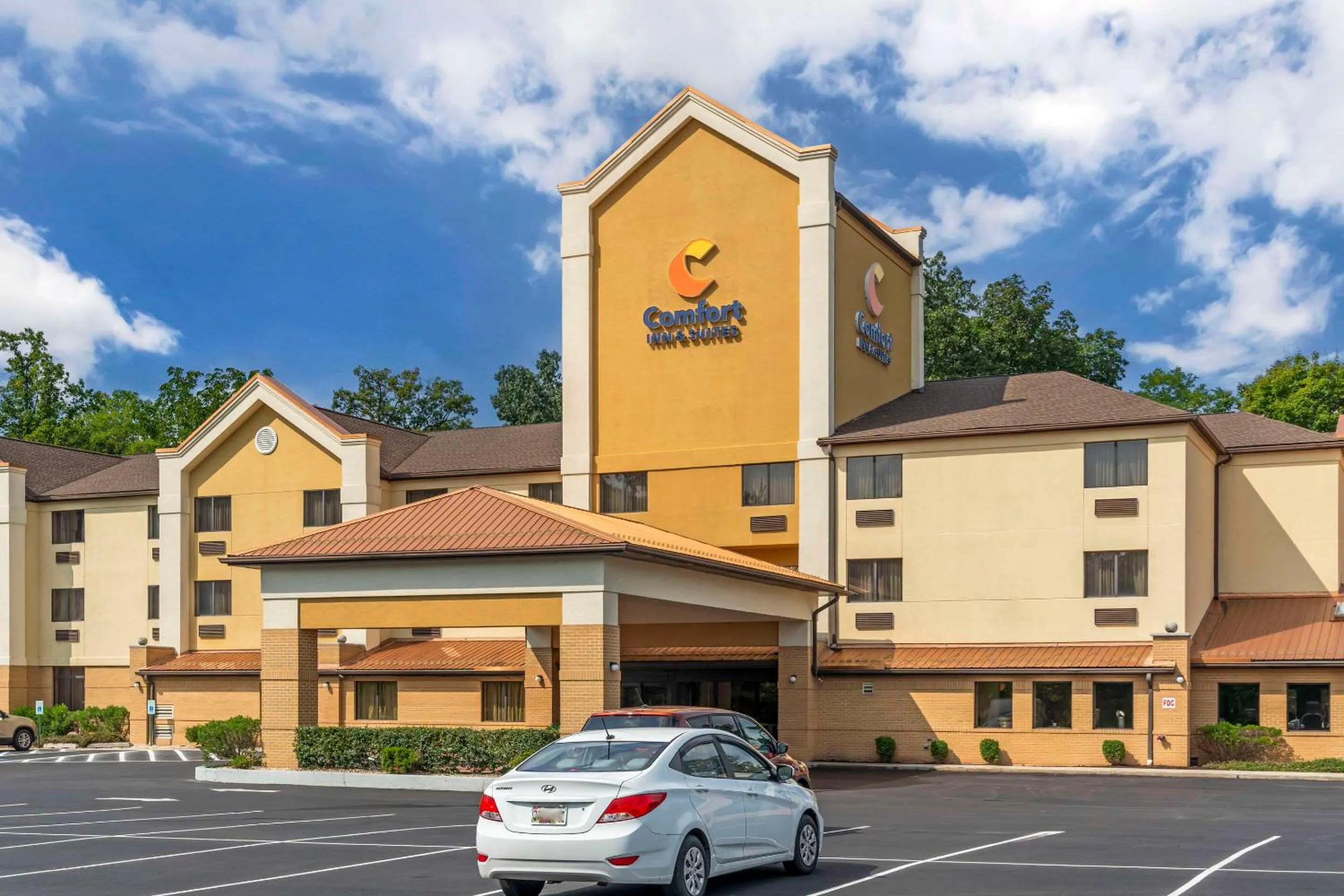 Property building in Comfort Inn & Suites LaVale - Cumberland
