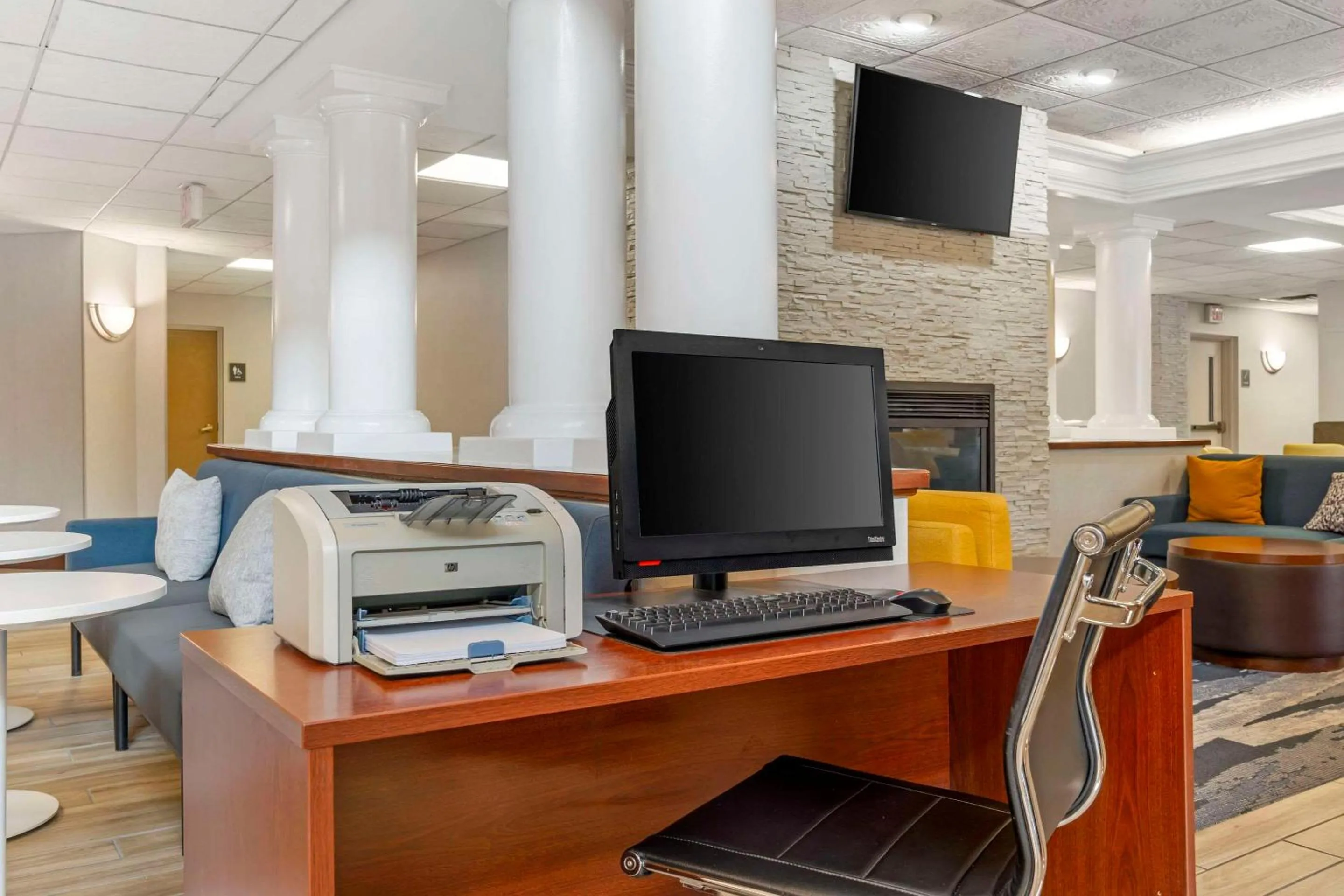 Business facilities in Comfort Inn & Suites LaVale - Cumberland