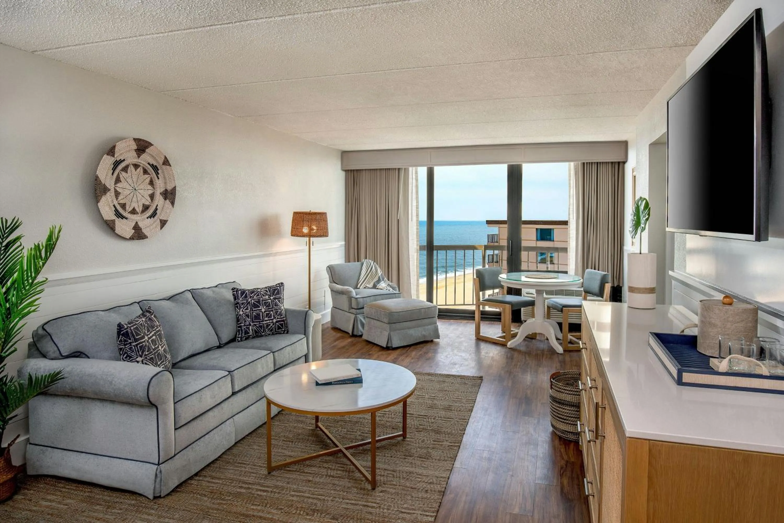 Photo of the whole room in Ashore Oceanfront Hotel