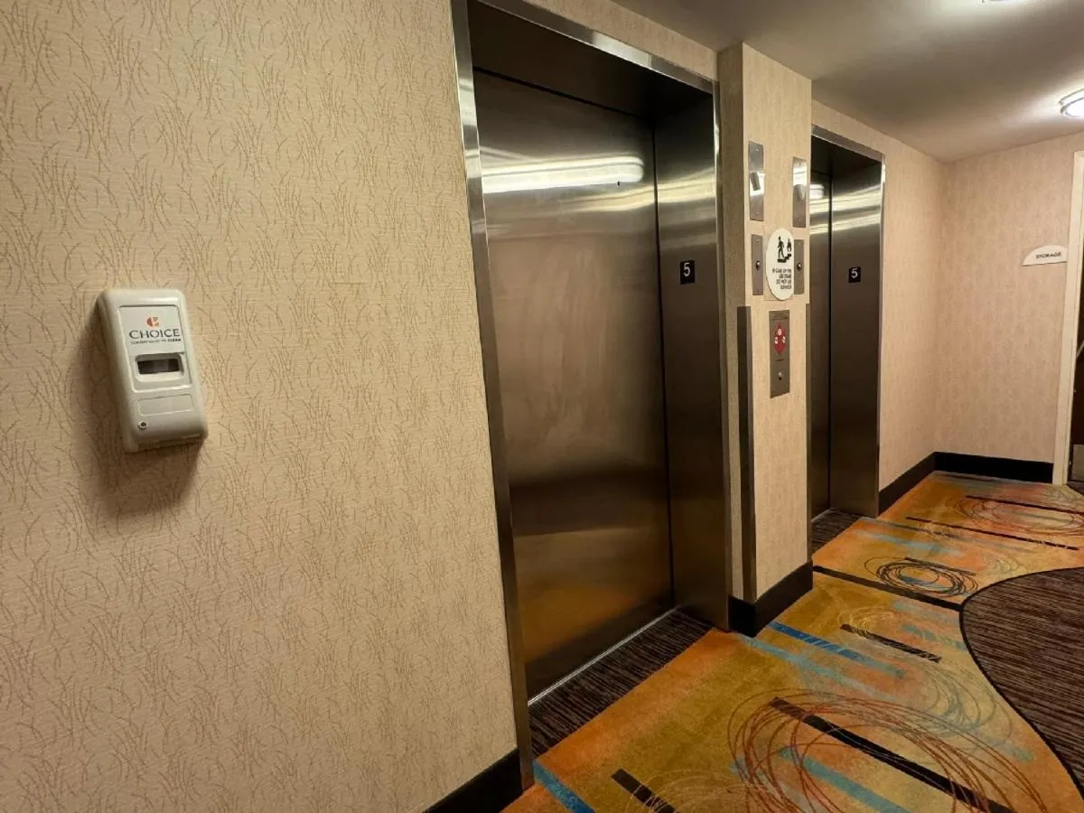 Comfort Inn & Suites Lexington Park near Pax River