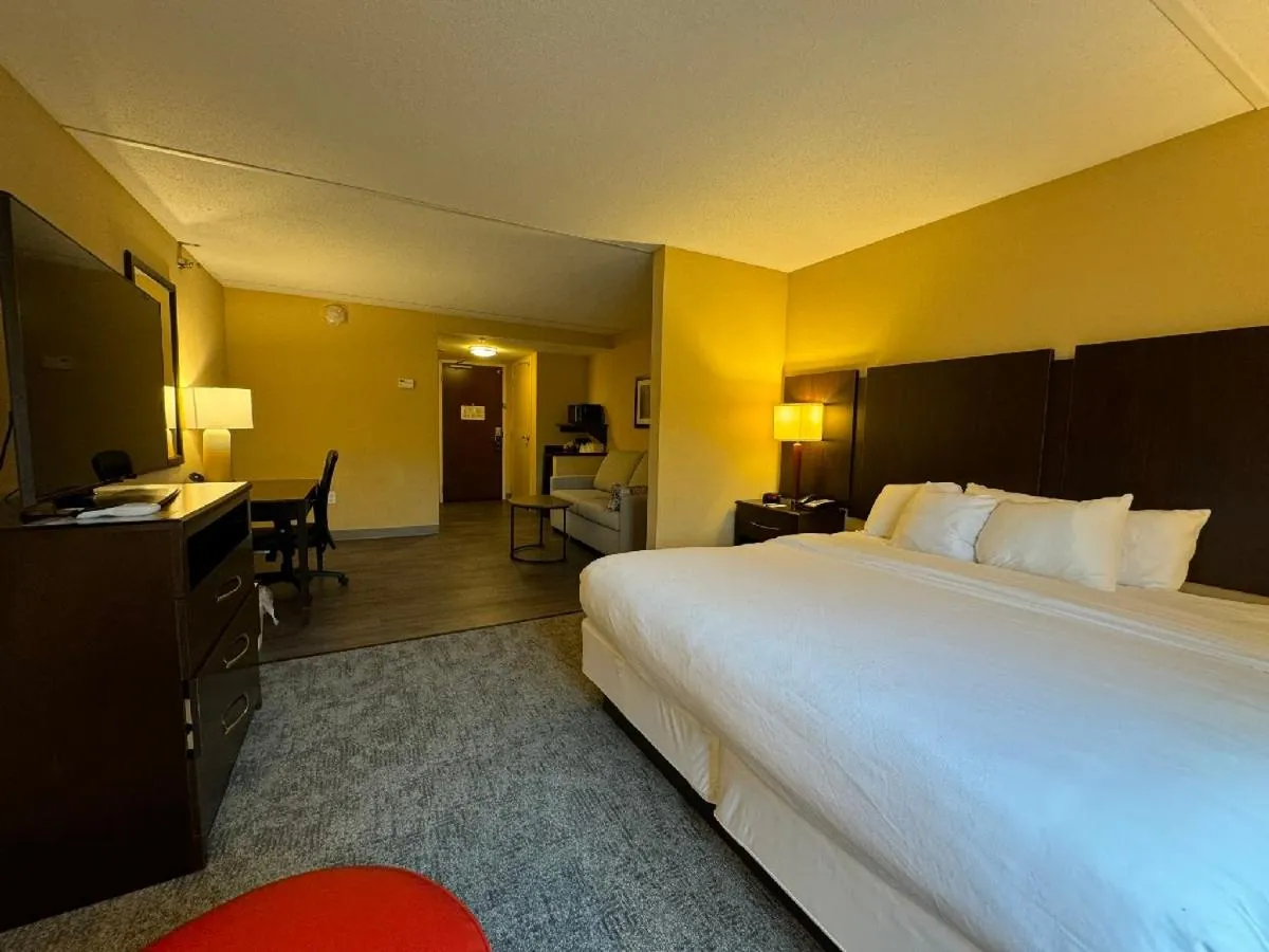 Bed in Comfort Inn & Suites Lexington Park near Pax River