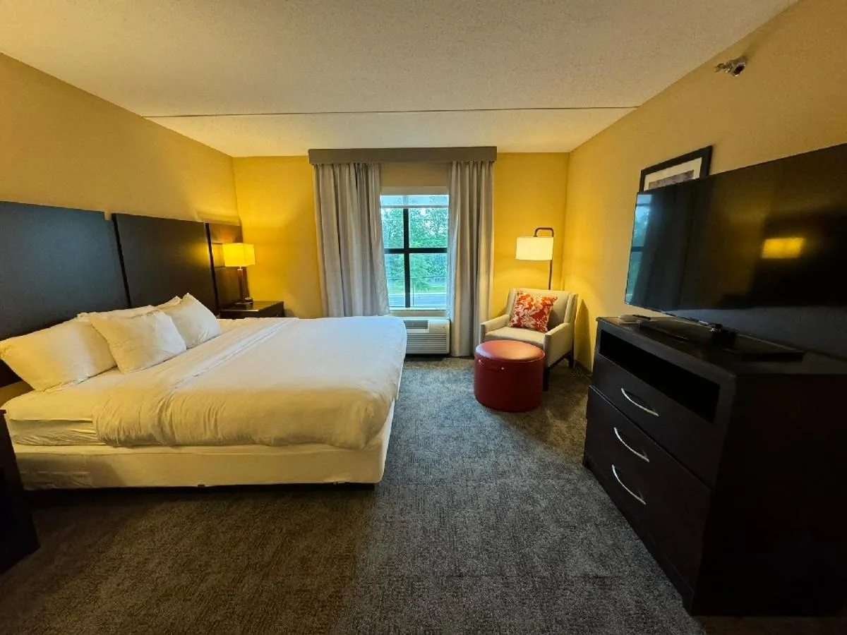 Bed in Comfort Inn & Suites Lexington Park near Pax River