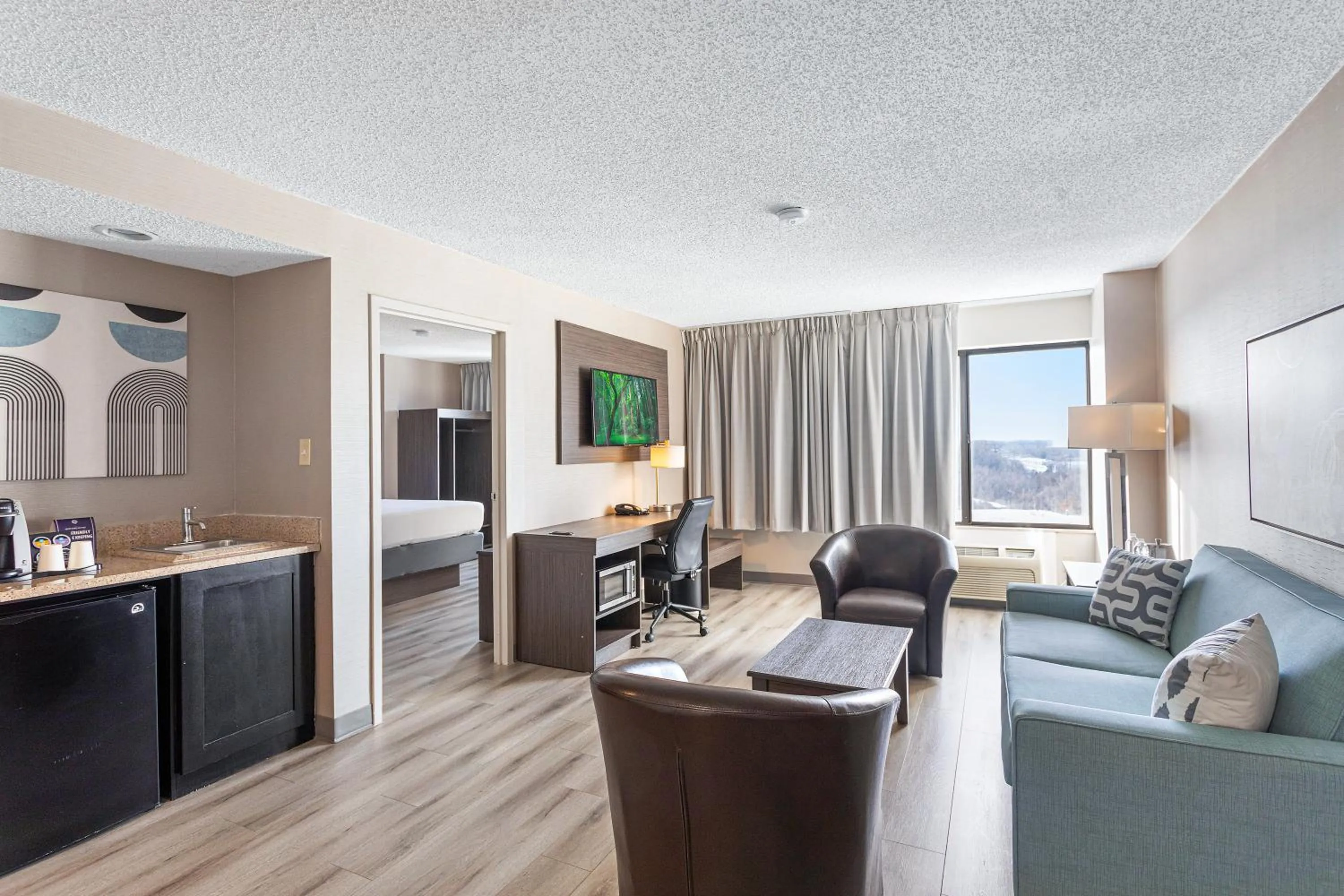 Seating area in Harborside Hotel