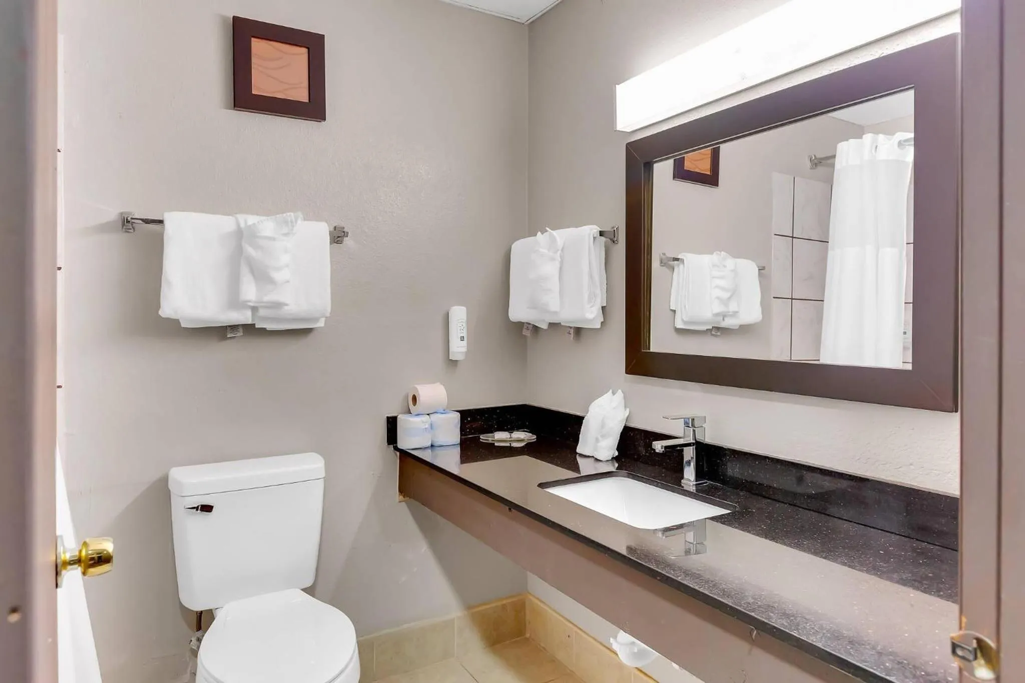 Bedroom in Quality Inn Salisbury North