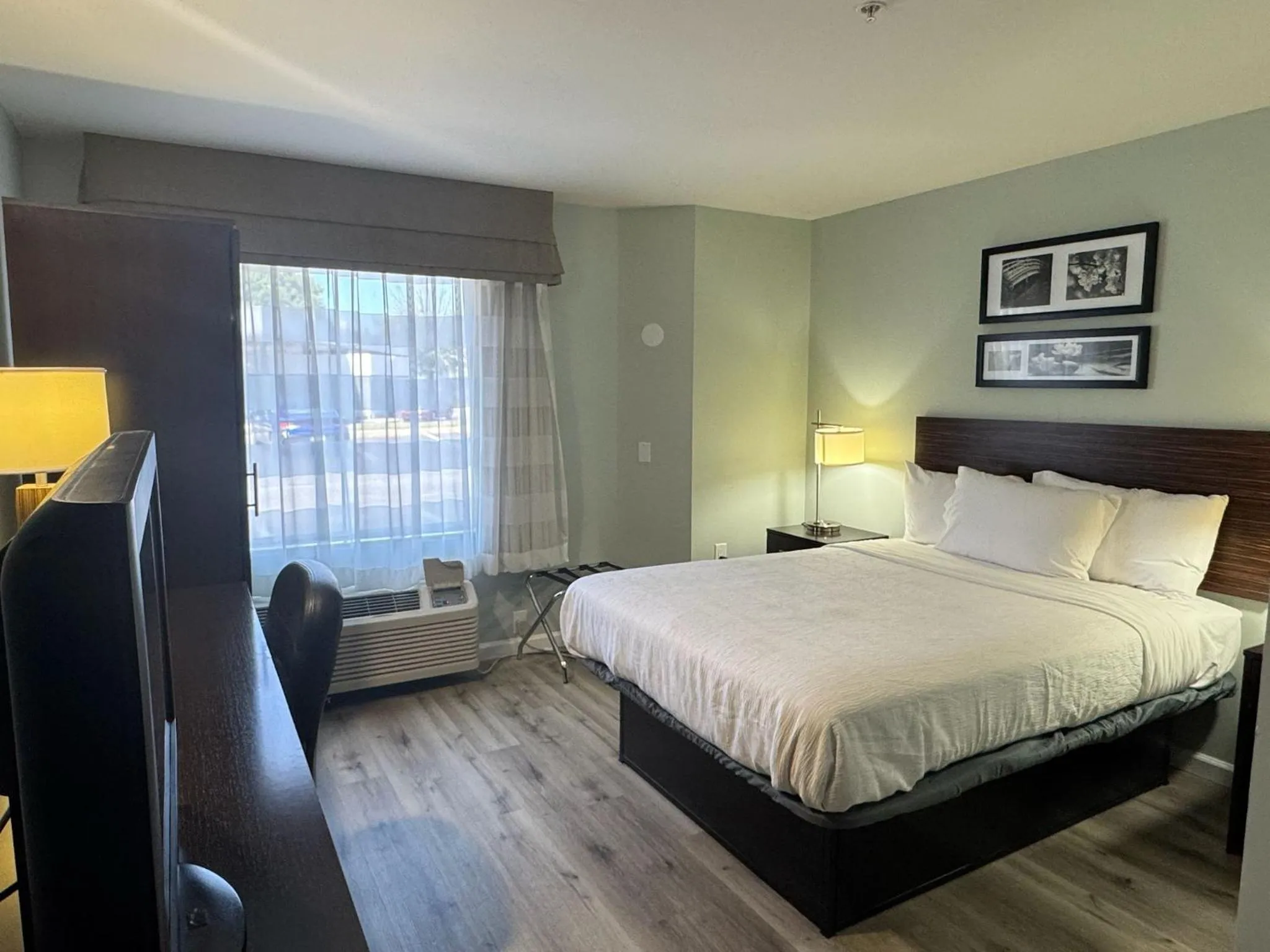 Bed in Wingate by Wyndham Bel Air I-95 Exit 77A - APG Area