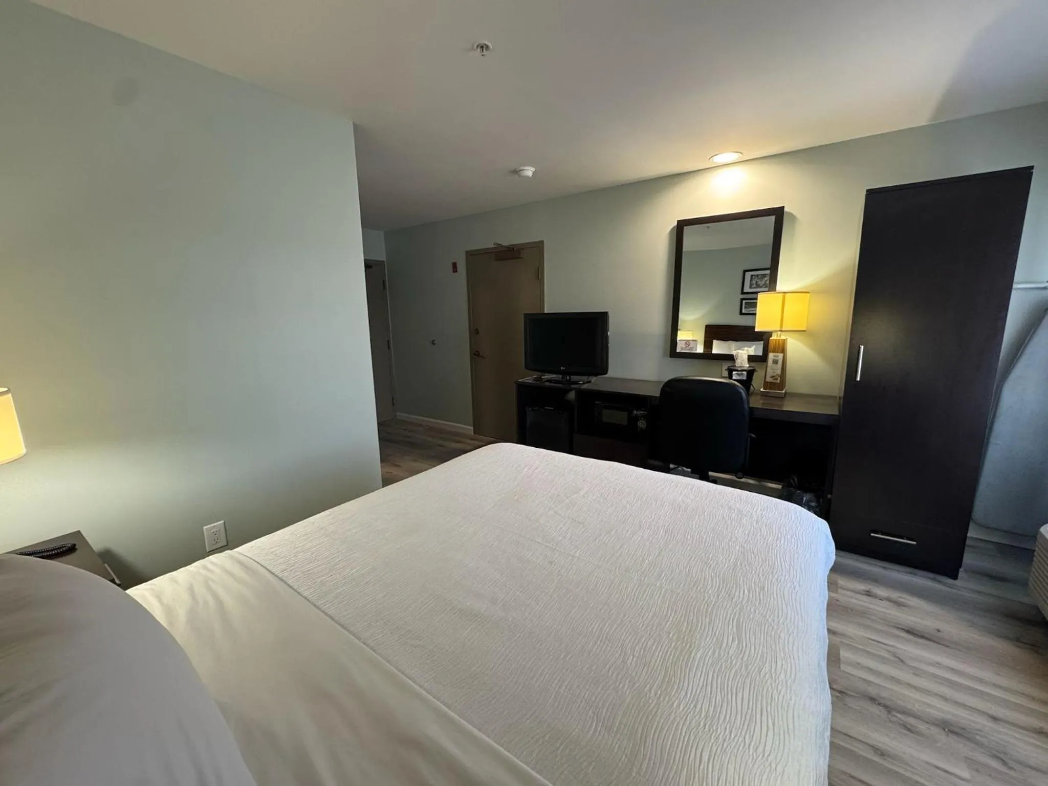 Bed in Wingate by Wyndham Bel Air I-95 Exit 77A - APG Area