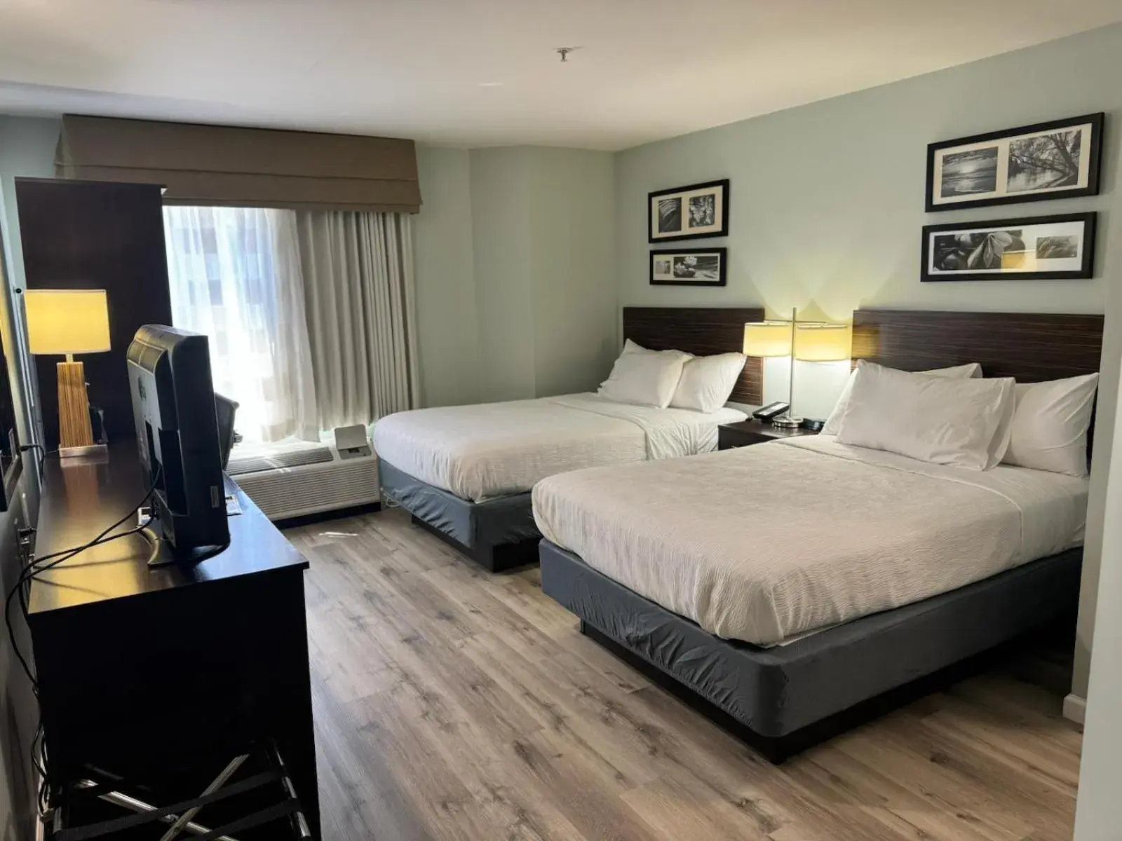 Double Room with Two Double Beds - Non-Smoking in Wingate by Wyndham Bel Air I-95 Exit 77A - APG Area Double Room with Two Double Beds - Non-Smoking in Wingate by Wyndham Bel Air I-95 Exit 77A - APG Area