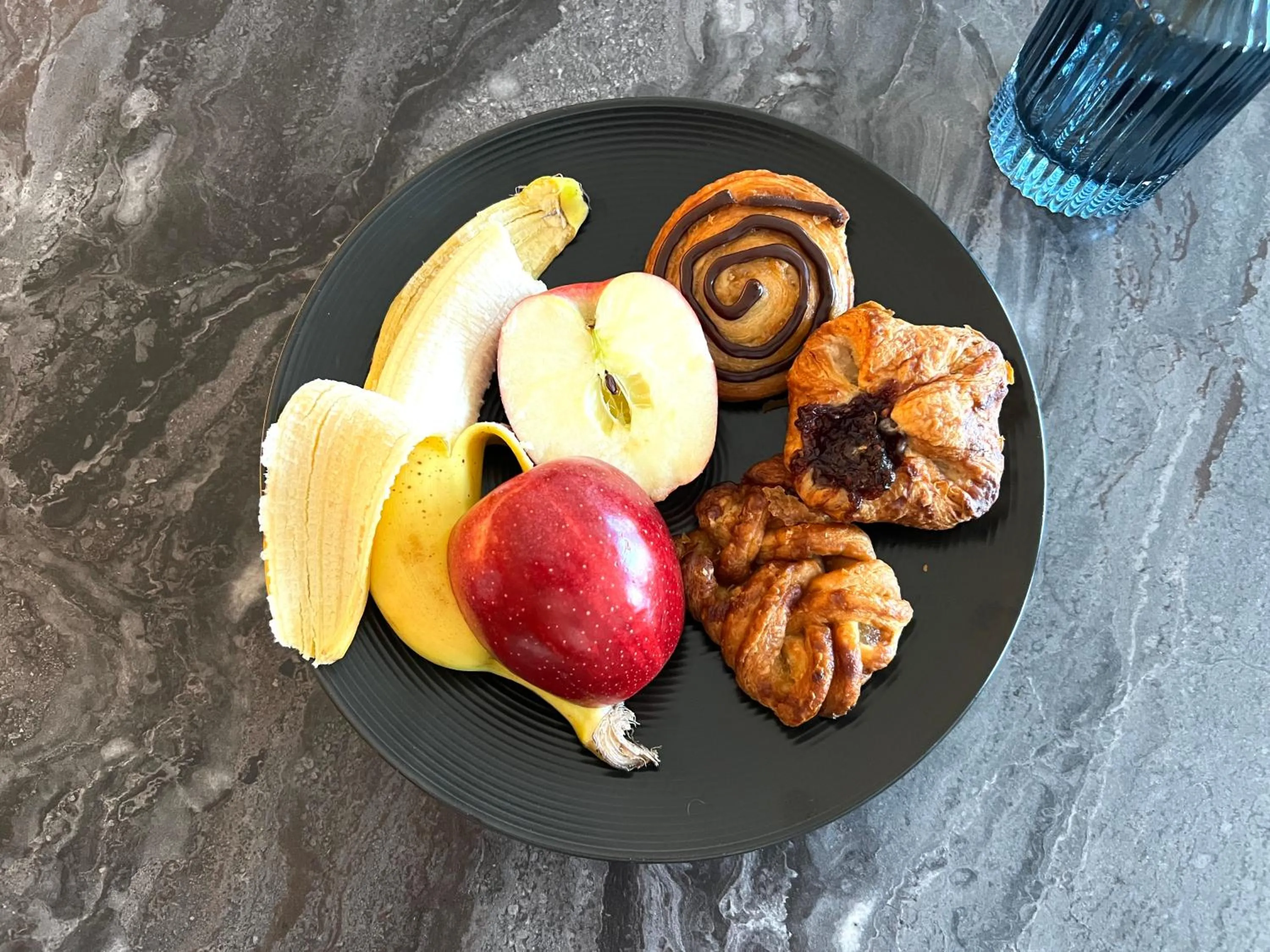 Breakfast in Maine Evergreen Hotel, an Ascend Collection Hotel