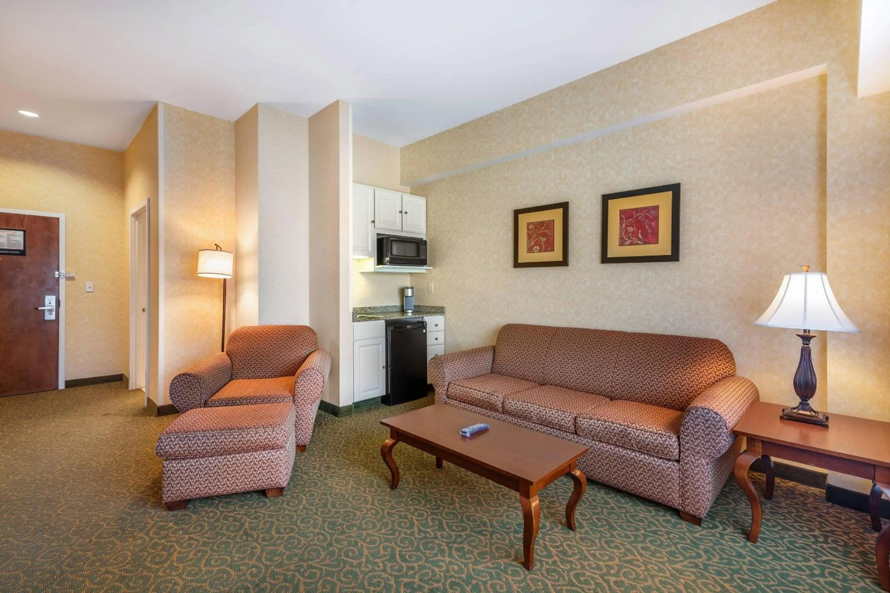 Bedroom in Maine Evergreen Hotel, an Ascend Collection Hotel