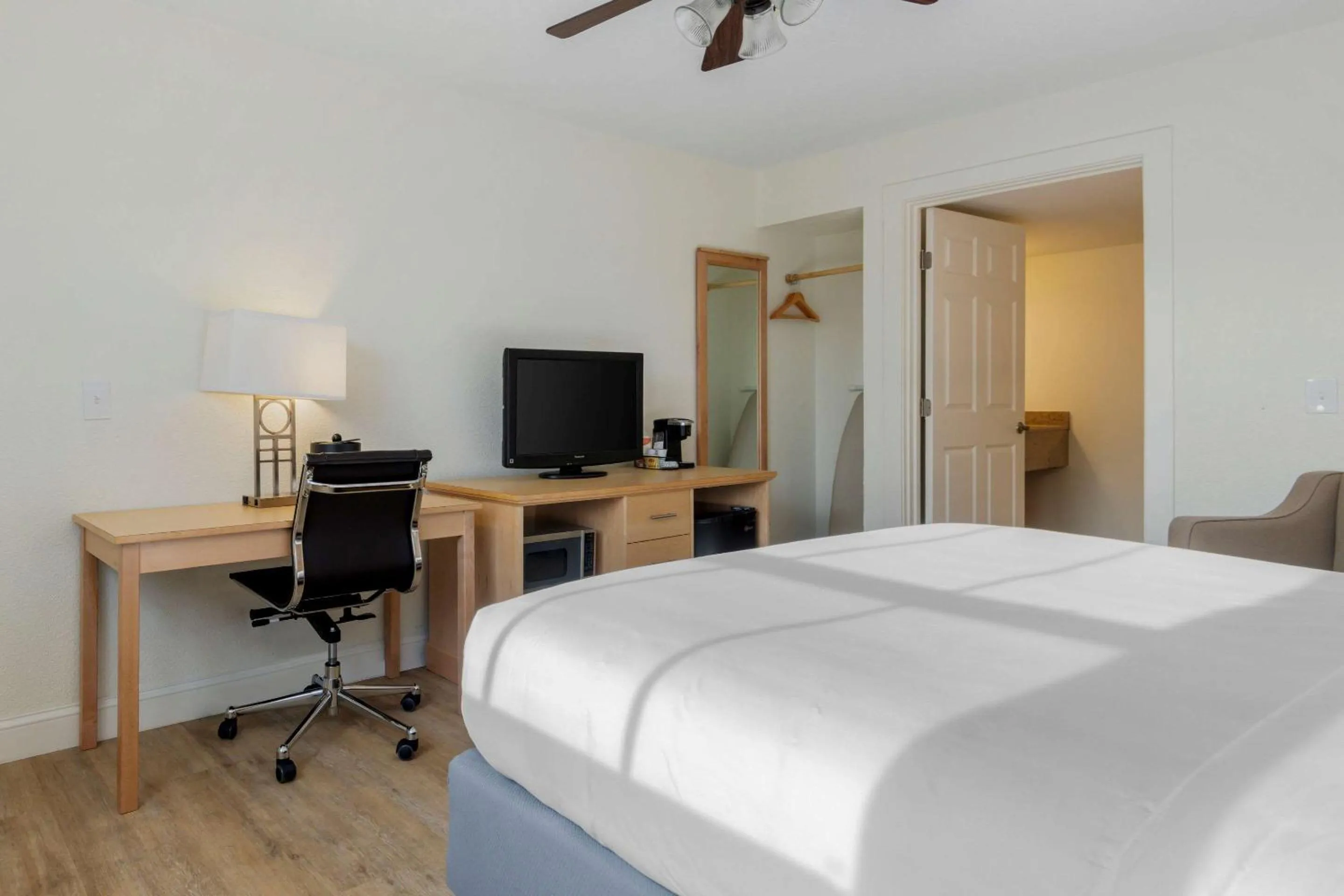 Bedroom, Bed in Seasider Motel