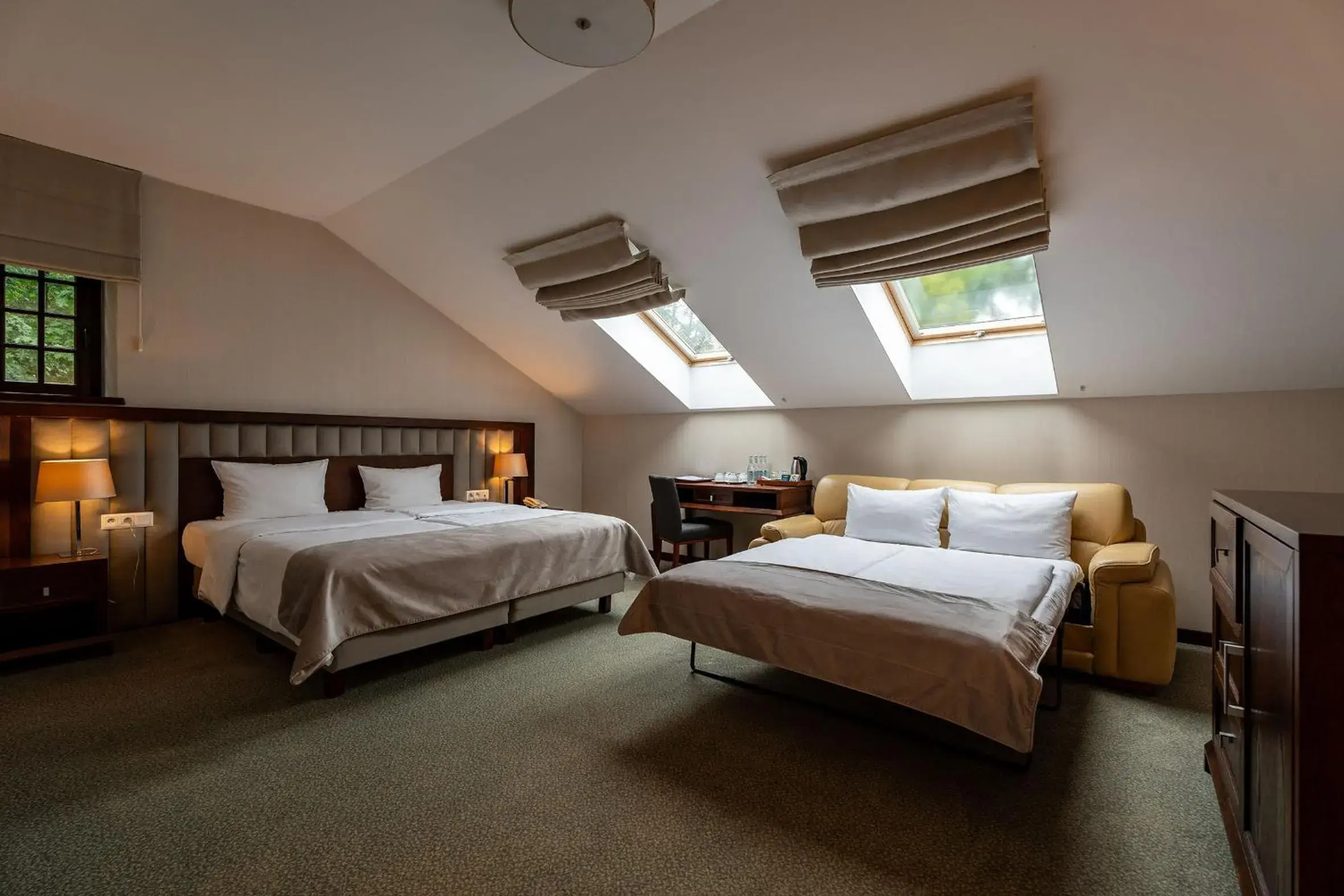 Family Room in Grand Sal Family Room in Grand Sal