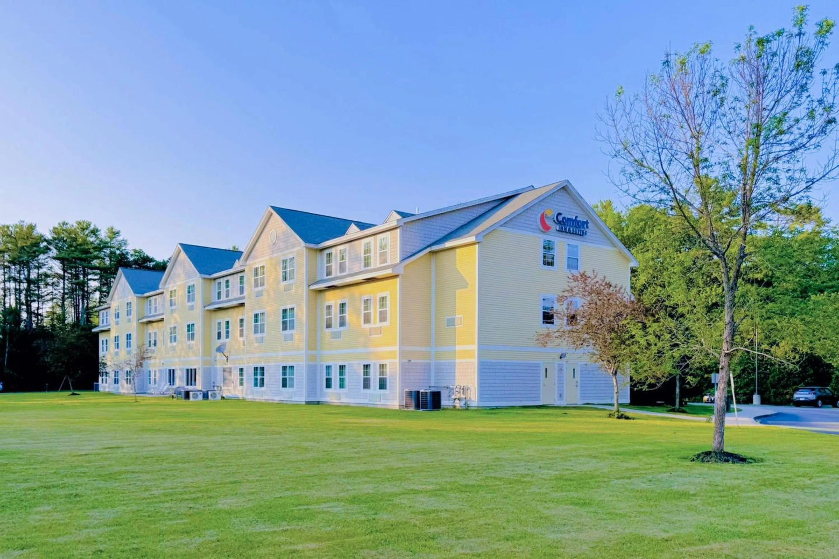 Property building in Comfort Inn & Suites Scarborough-Portland