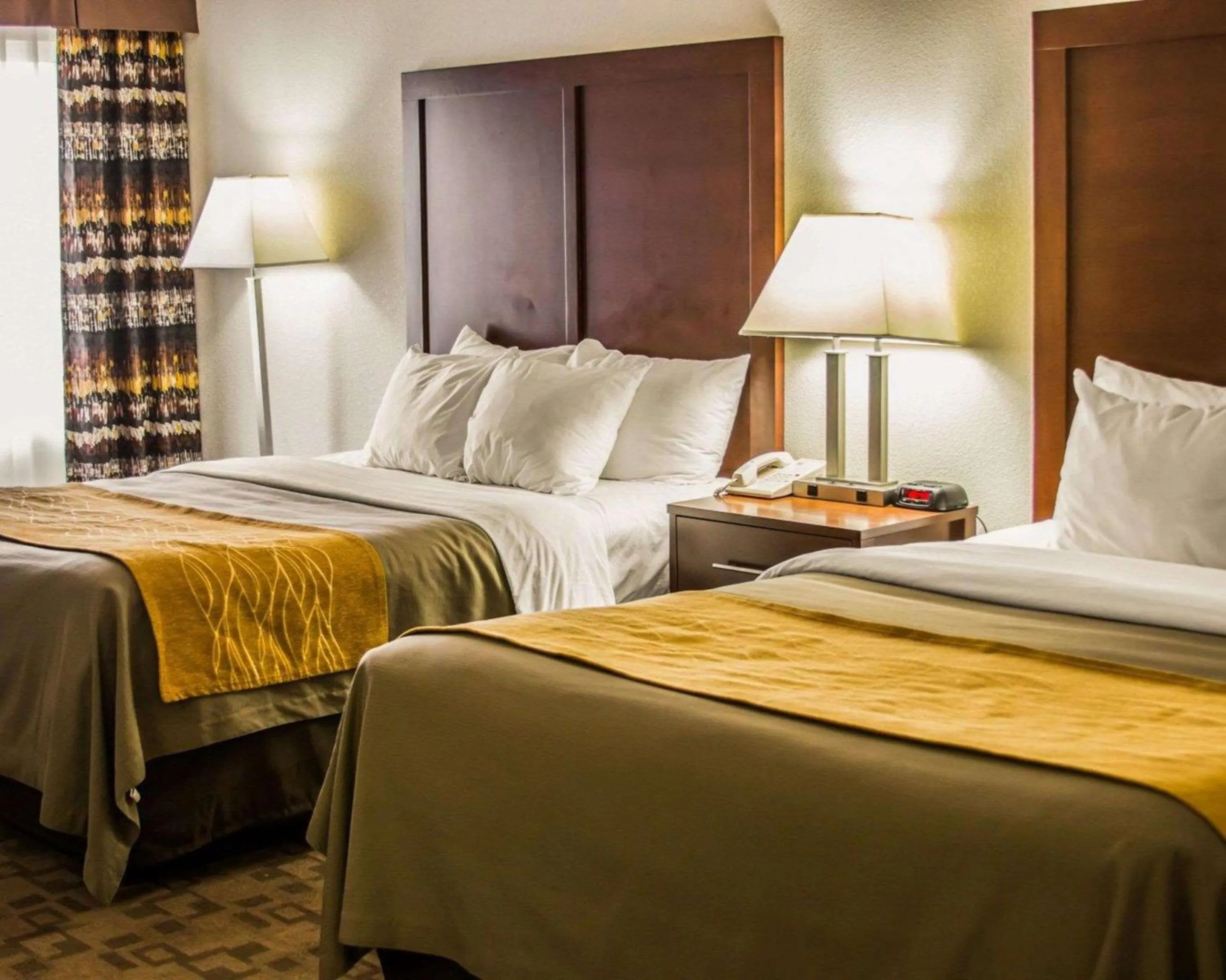 Photo of the whole room, Bed in Comfort Inn