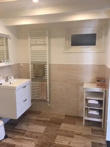 Bathroom in Oostvoornsch Gastenverblijf