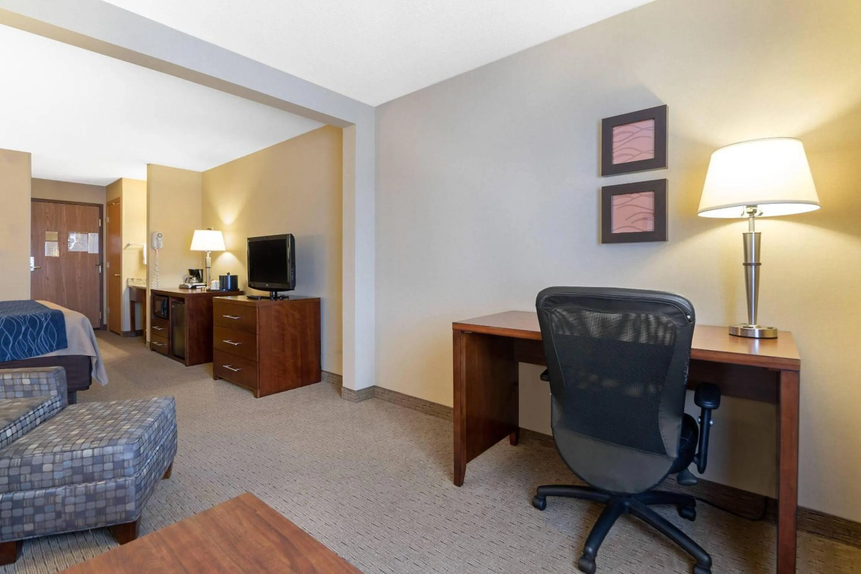 Bedroom in Comfort Inn Iron Mountain North