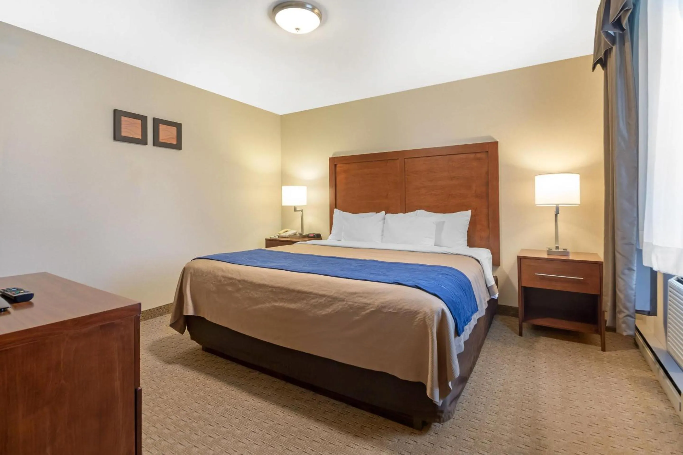 Bedroom, Bed in Comfort Inn Iron Mountain North