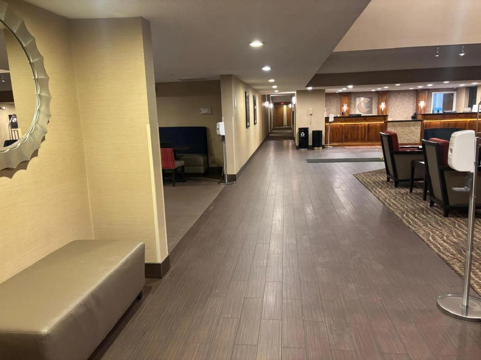 Lobby or reception in Comfort Inn Farmington Hills - Novi-Royal oaks-Southfield-Detroit Northwest