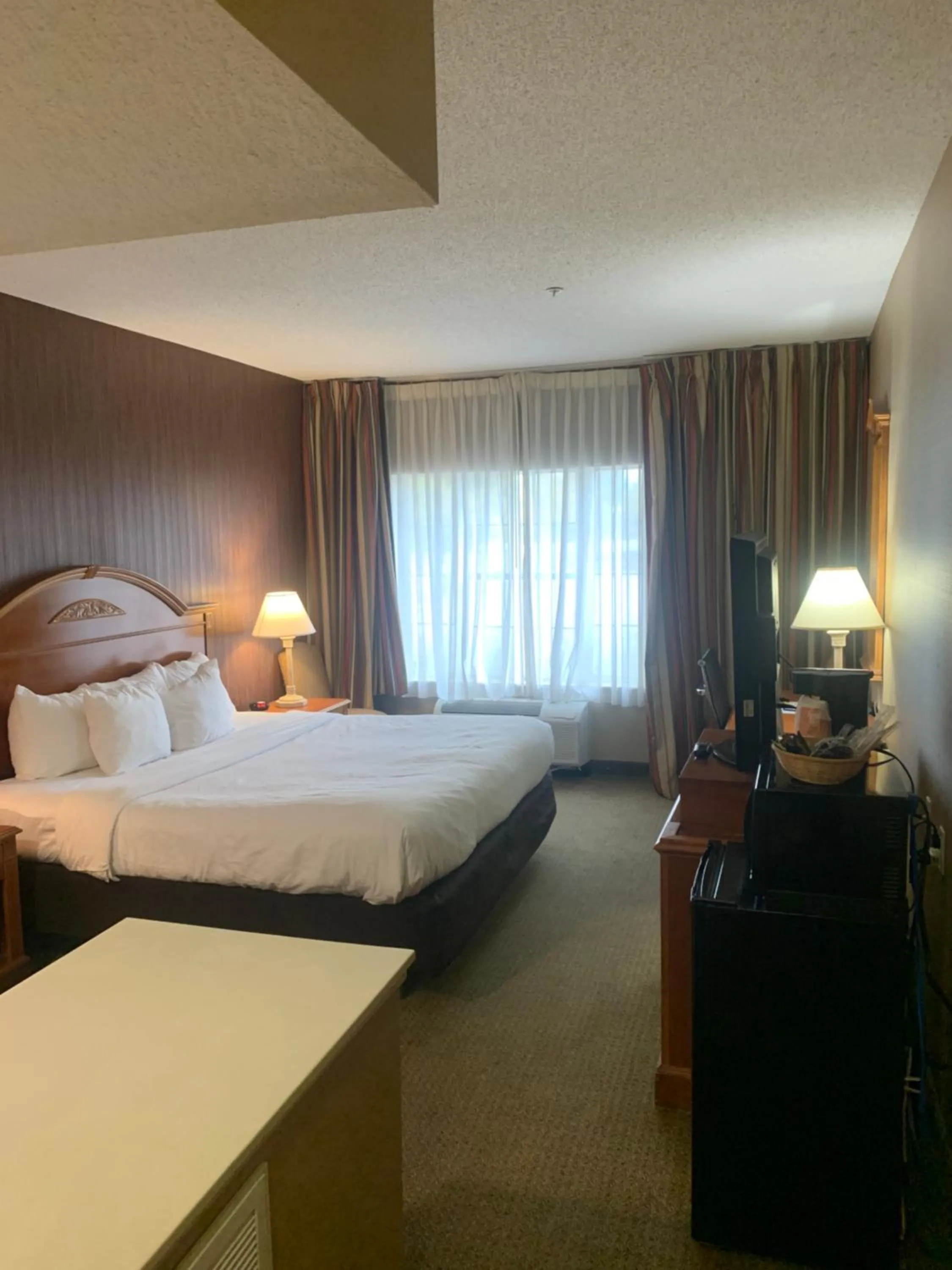 Bed in Comfort Inn Chelsea