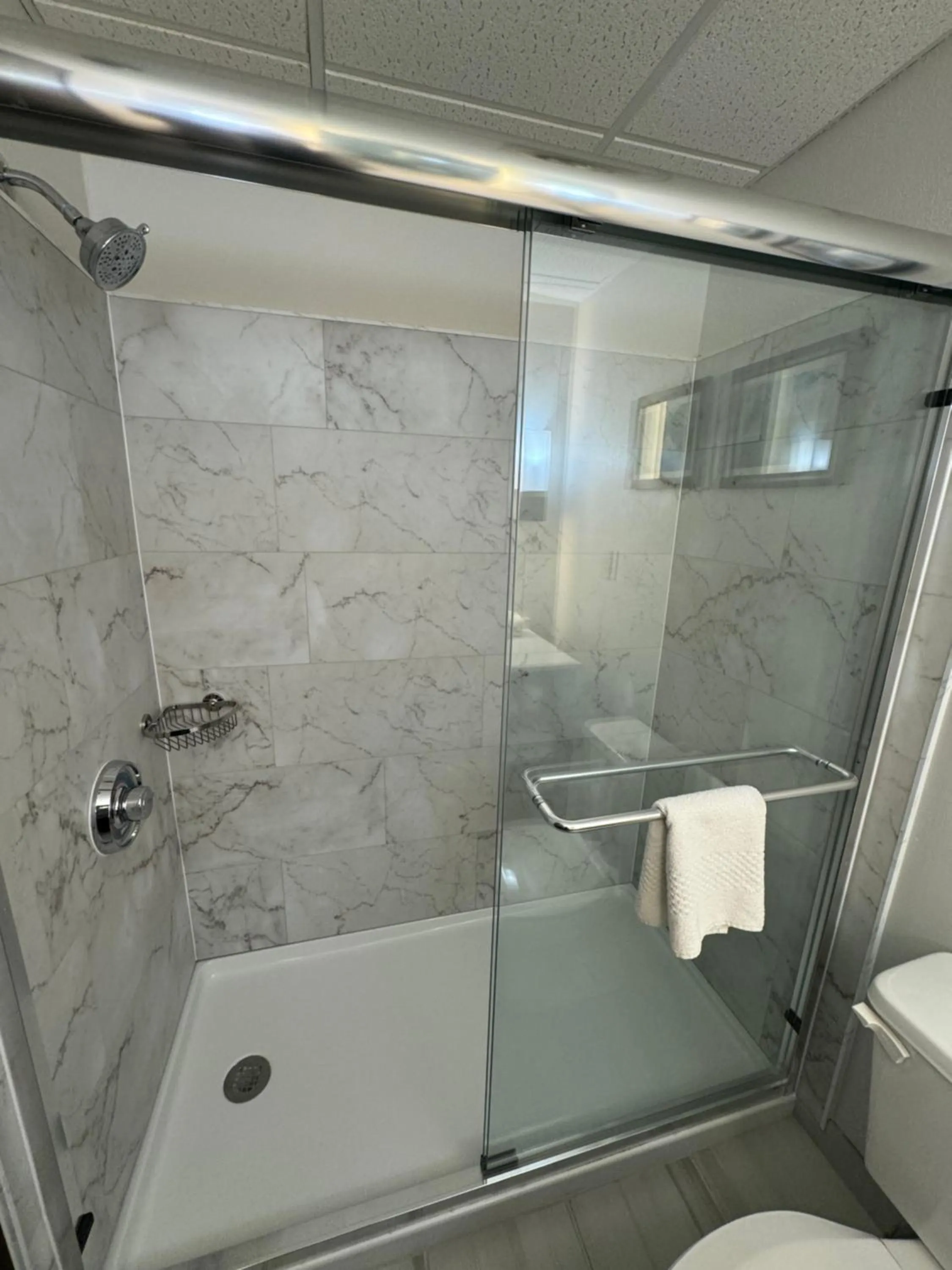 Bathroom in Comfort Inn Manistique